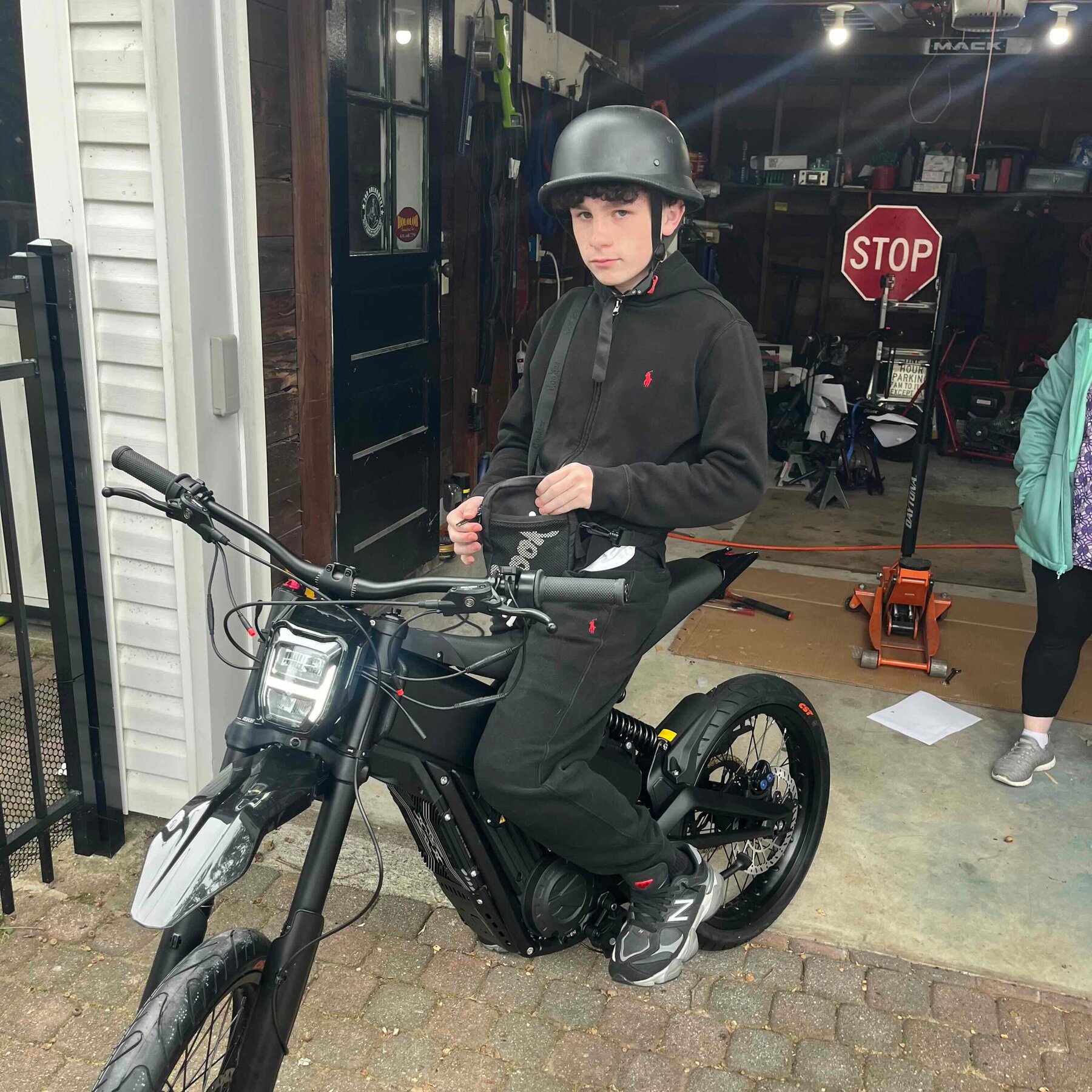 15-Year-Old Is Fatally Stabbed at Long Island House Party, Police Say