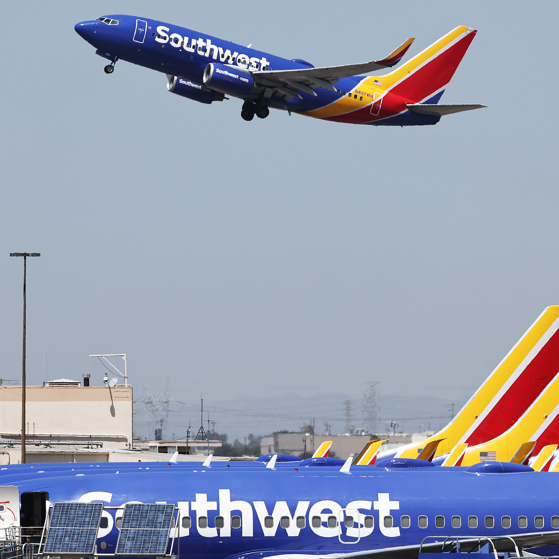 2 Crew Members Are Hurt as Southwest Plane Plunges Abruptly After Takeoff
