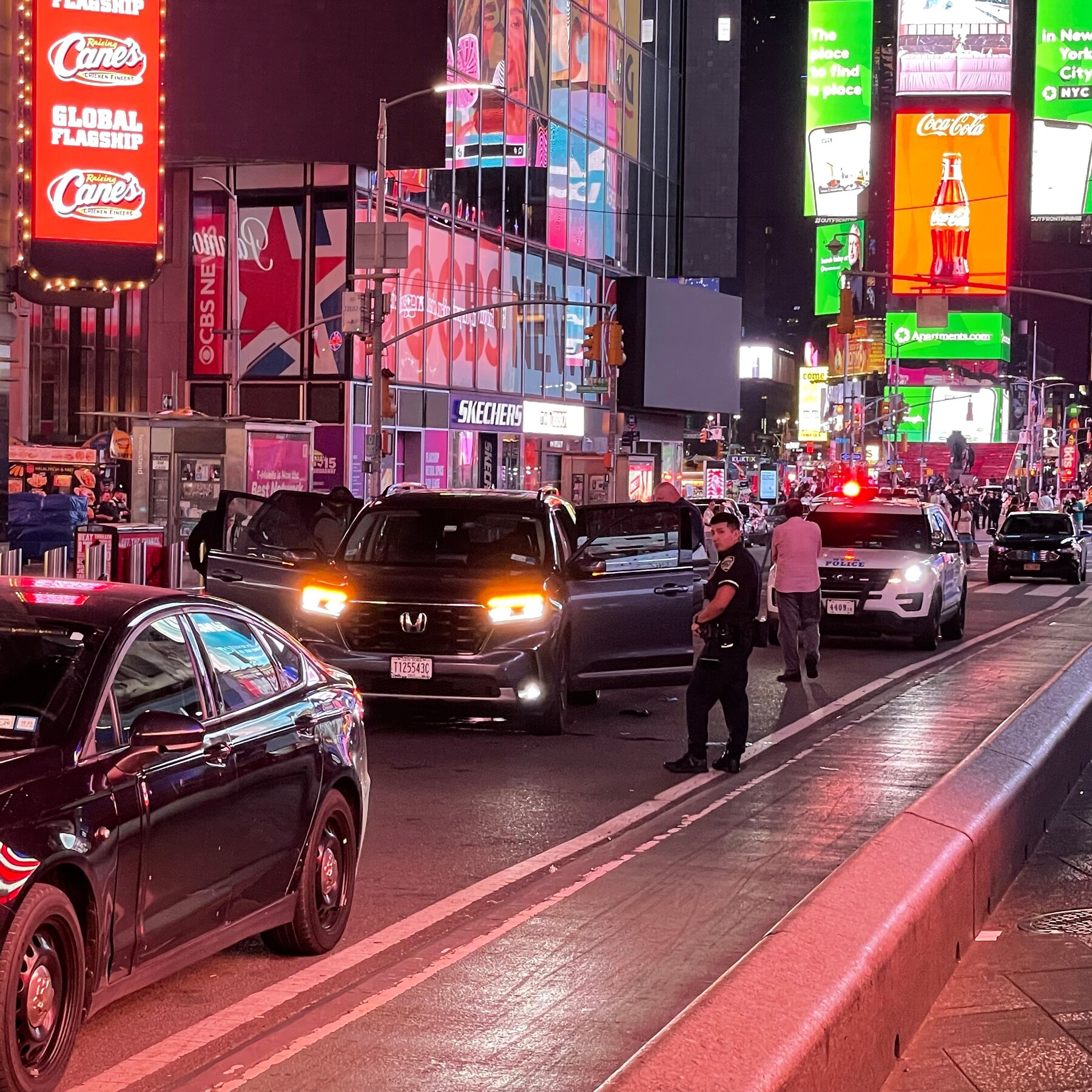 3 Injured in Times Square Shooting