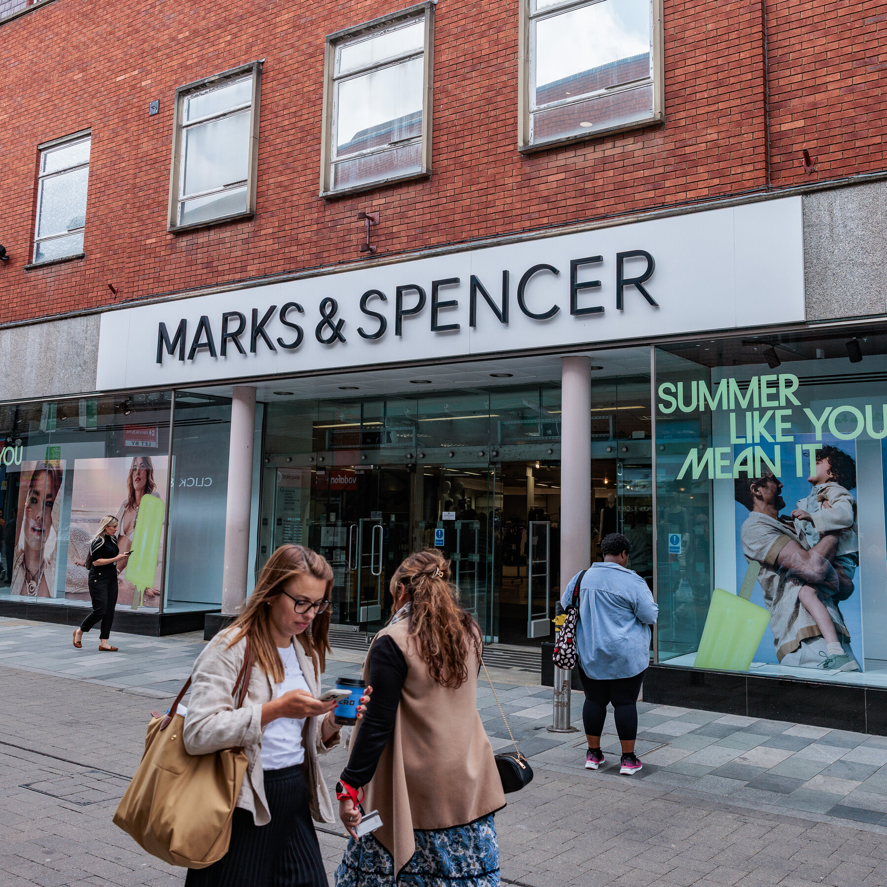 3 Teenagers Arrested Over Cyberattacks That Cost U.K. Retailers Millions