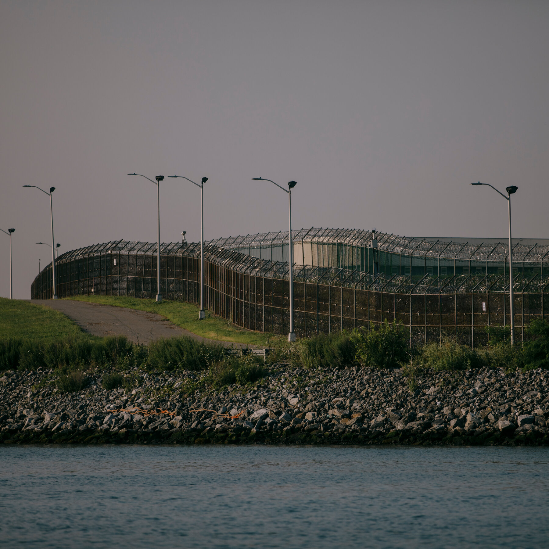 3 Workers at Rikers Are Suspended After Another Man Dies in Custody