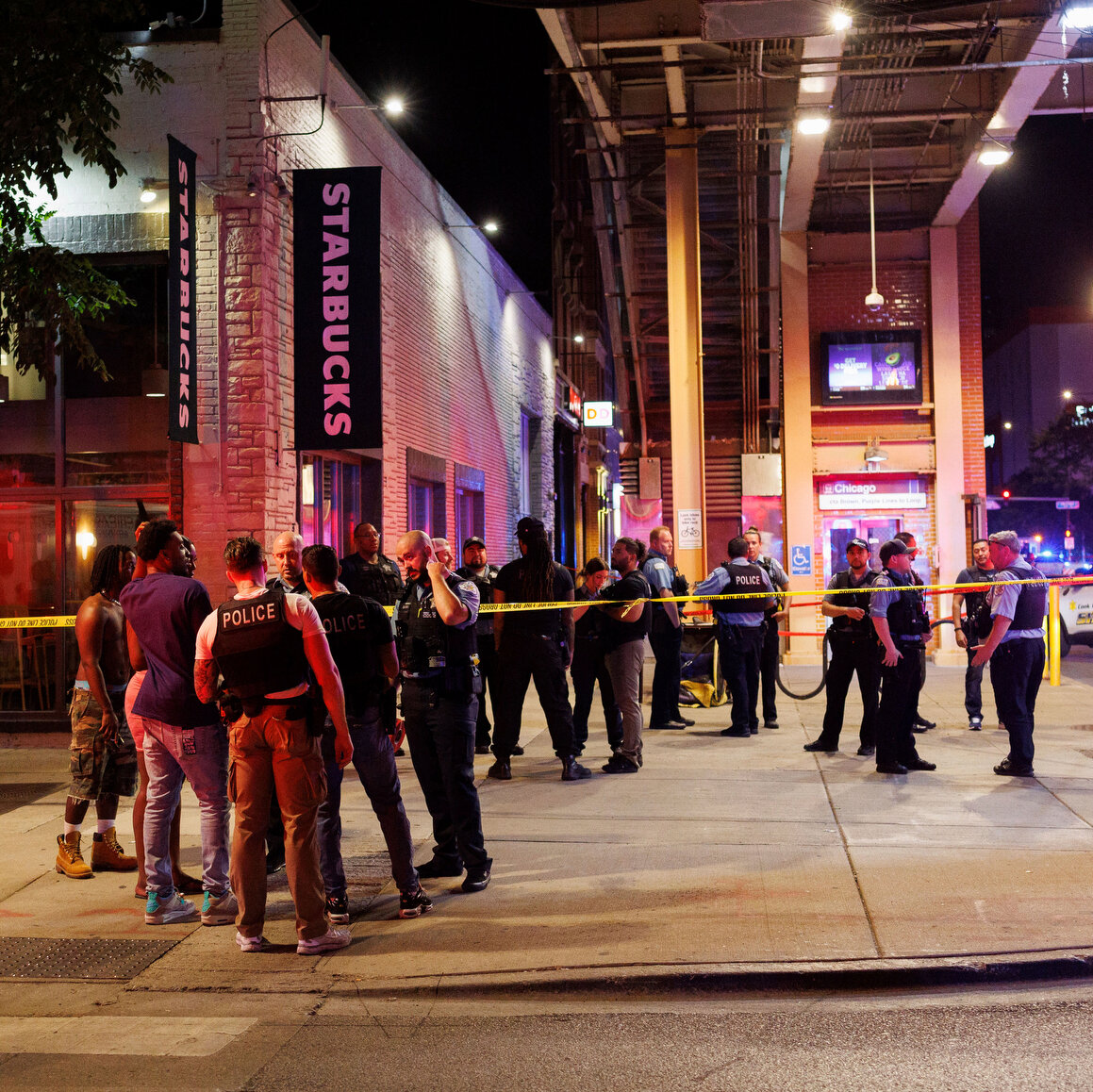 4 Dead and 14 Injured in Chicago Drive-By Shooting