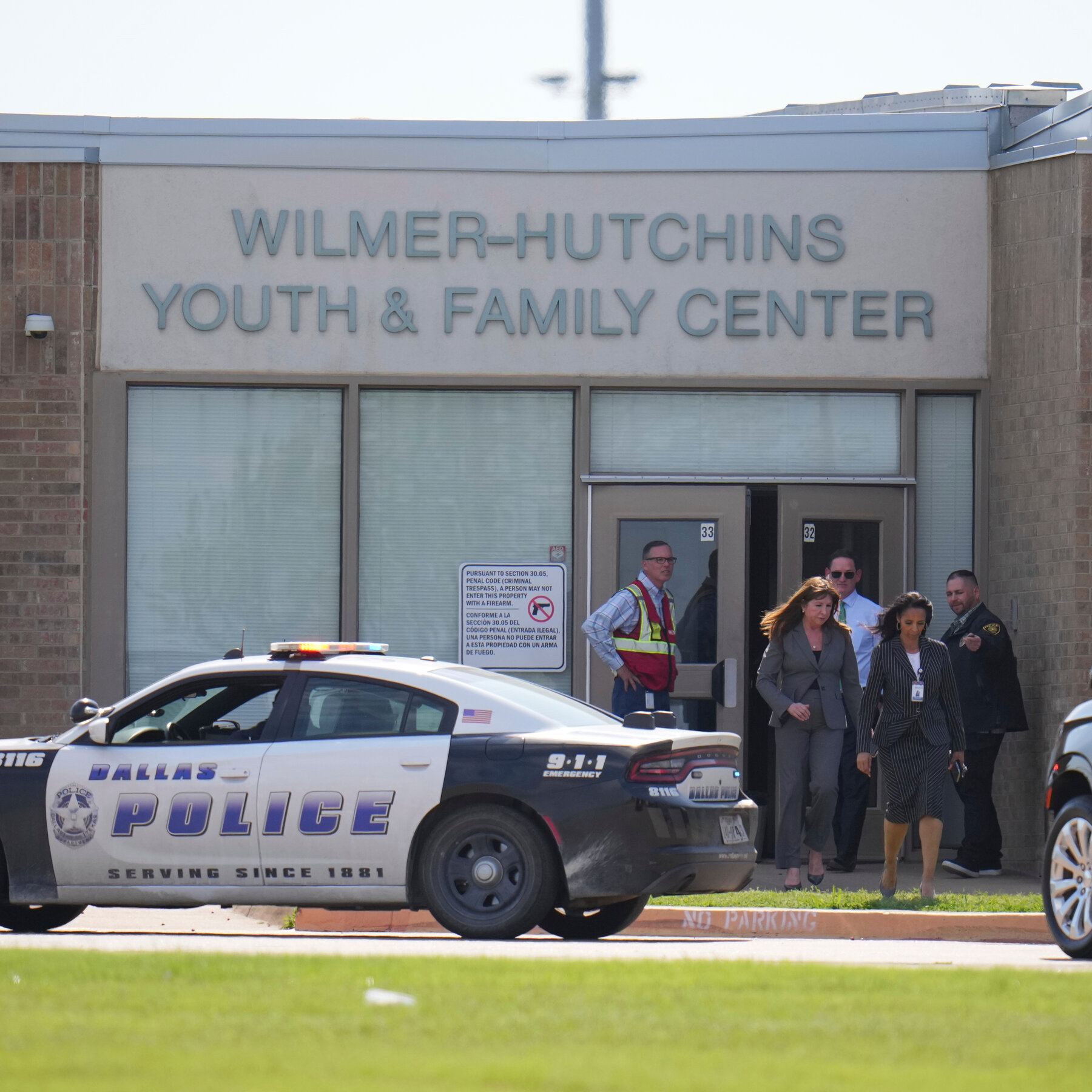 4 Injured in Dallas School Shooting, Authorities Say