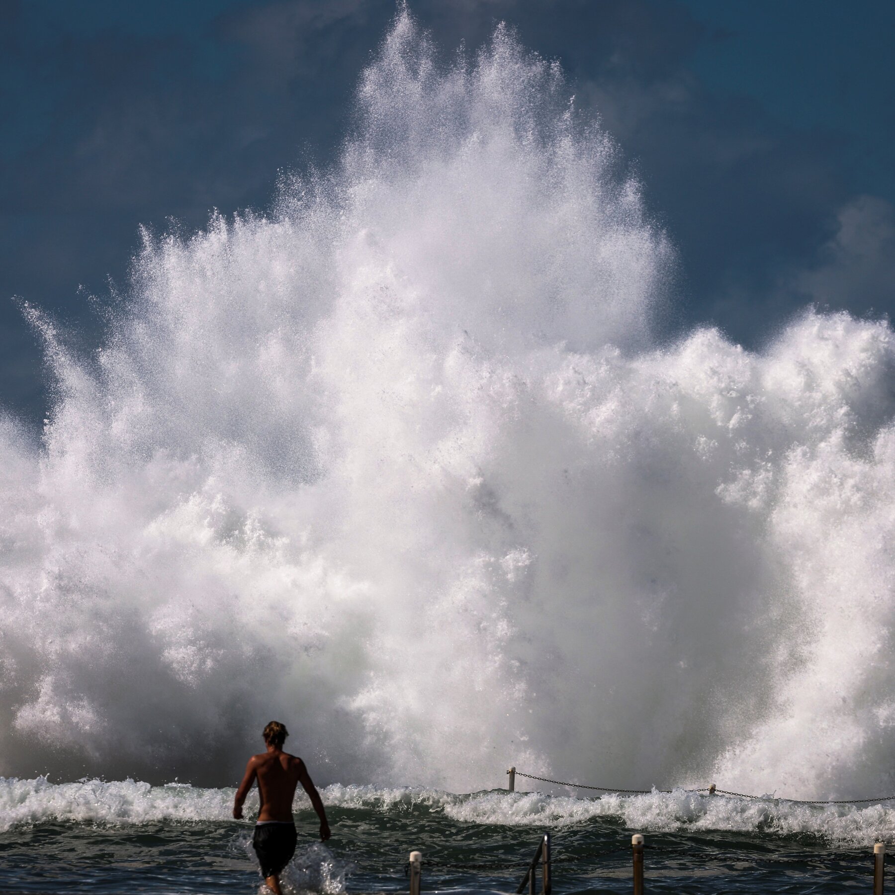 6 Killed as Giant Waves Batter Australia