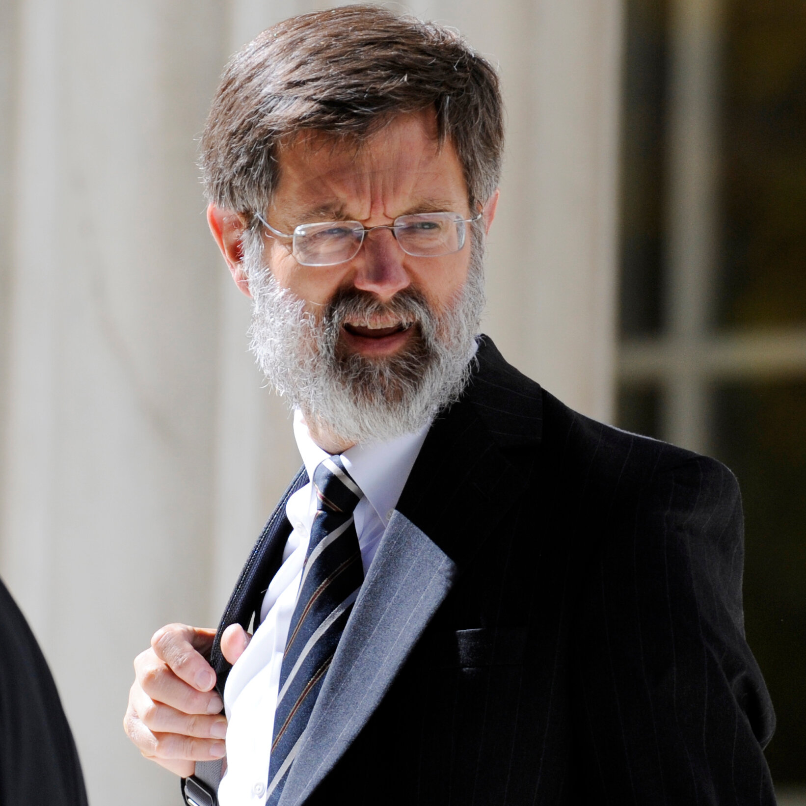 A ‘Citizen Lawyer’ Gets a Standing Ovation at the Supreme Court