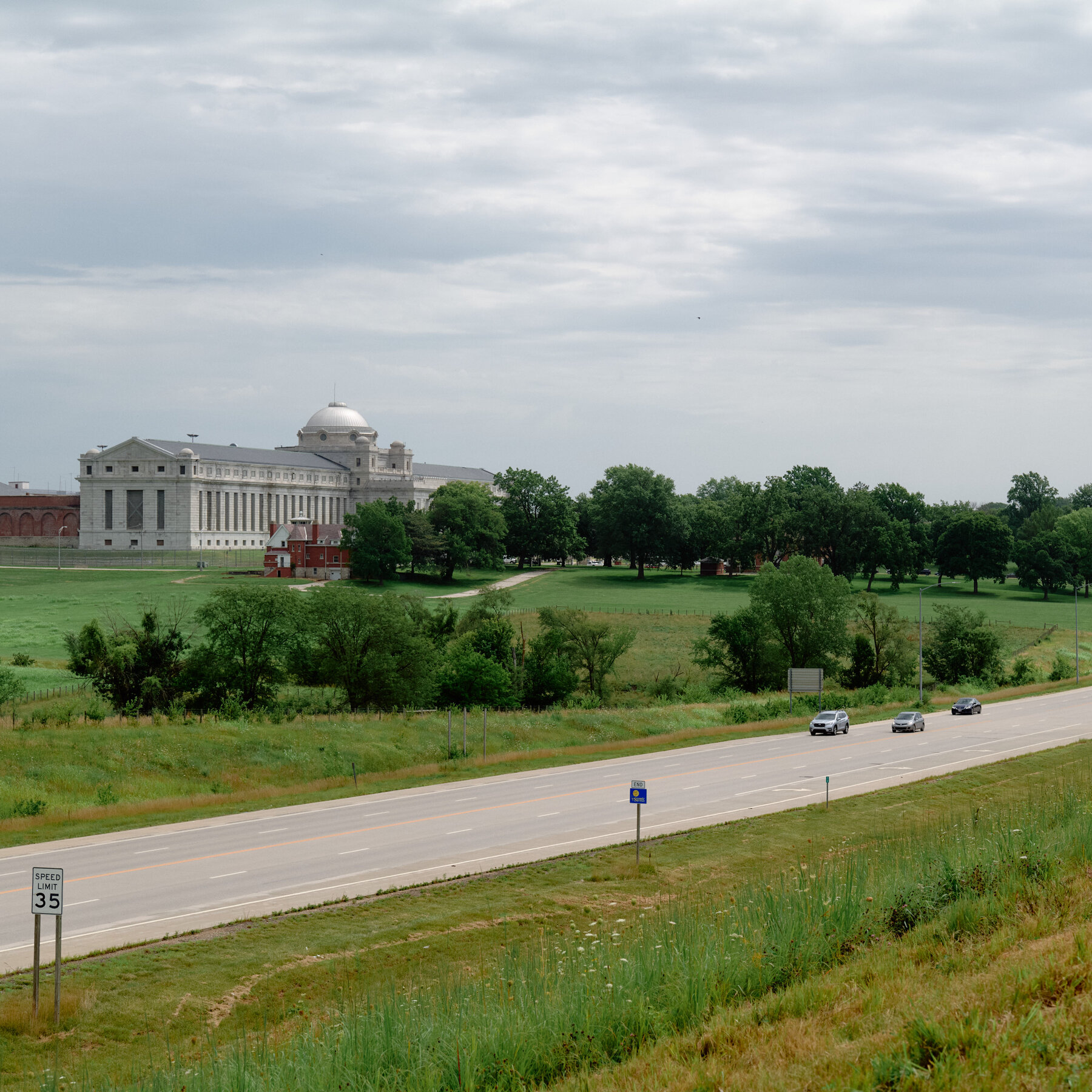 A City in Kansas Is Suing Over a Planned ICE Detention Center