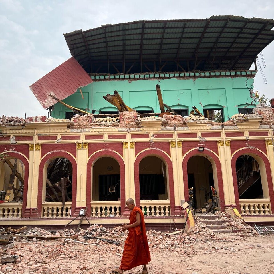 A Deadly Earthquake Rocks a Pillar of a Buddhist Nation: Its Monks