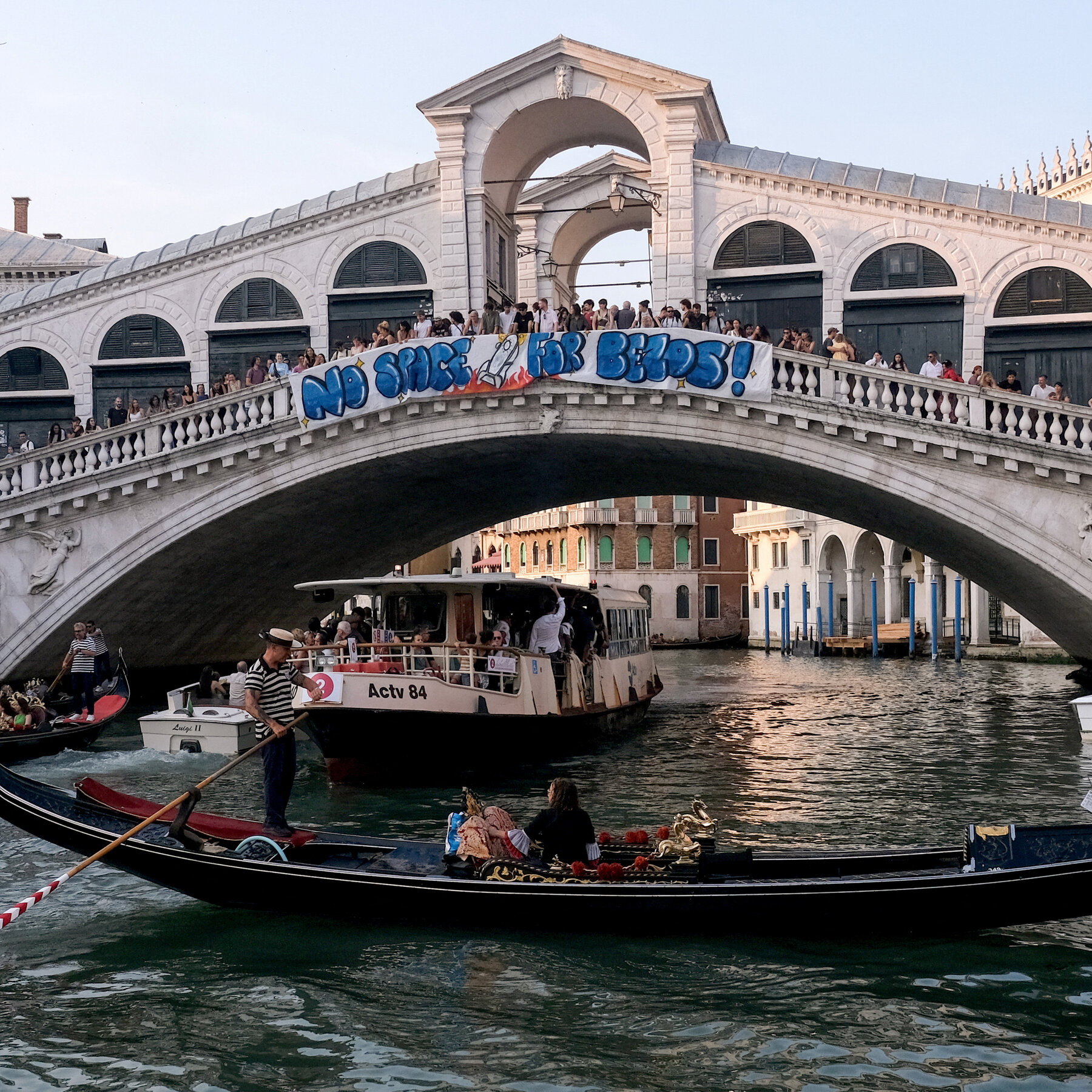 A Dream Wedding for Jeff Bezos in Venice? No Way, Locals Say