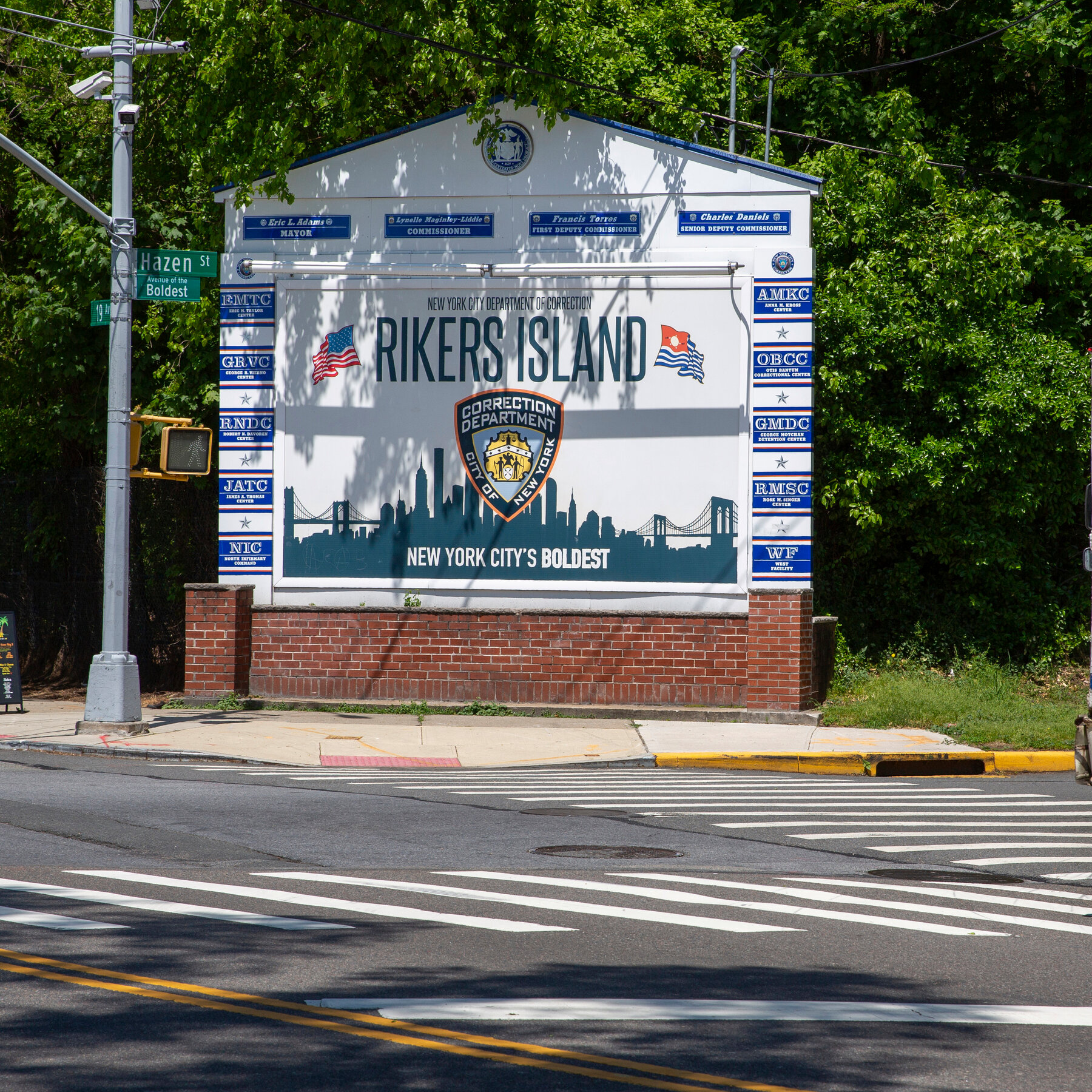 A Lawyer Was Wrongly Charged With Bringing Drug-Laced Papers Into Rikers