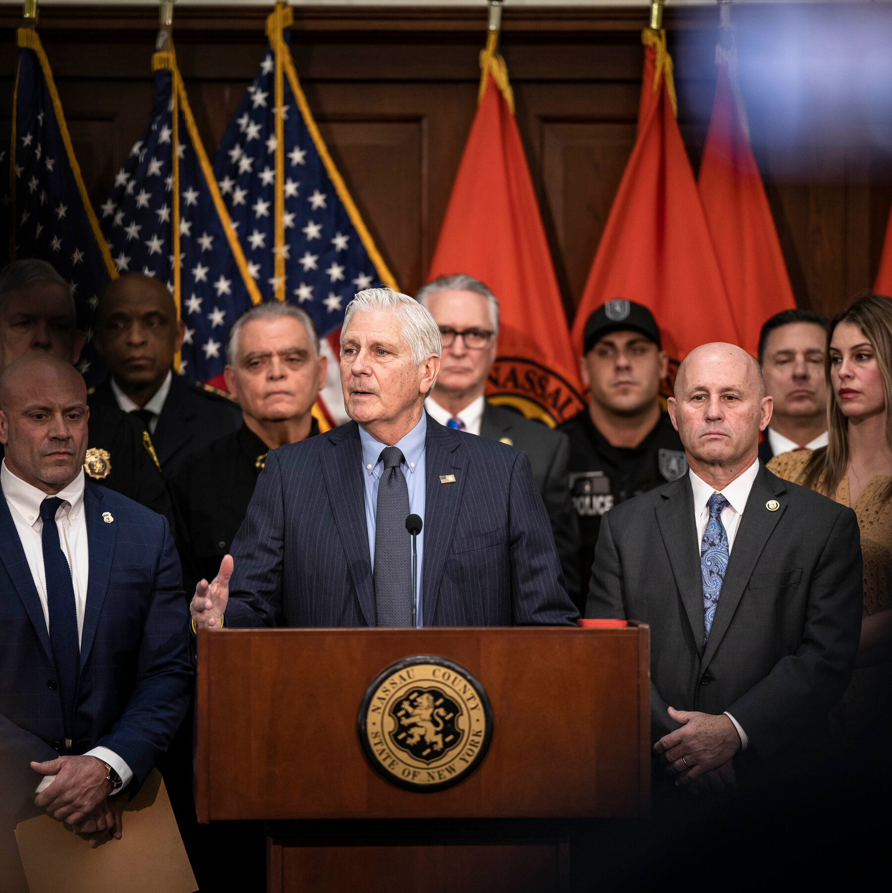 A New York County to Allow Officers to Wear Masks When Working With ICE
