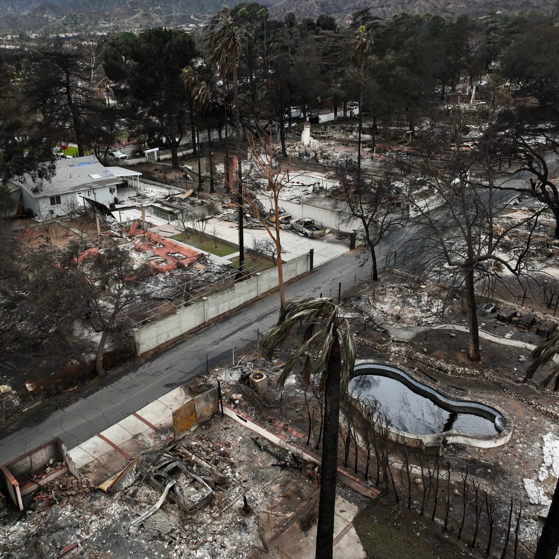 A Reporter Covering Wildfires Wonders: ‘Is My Home Next?’