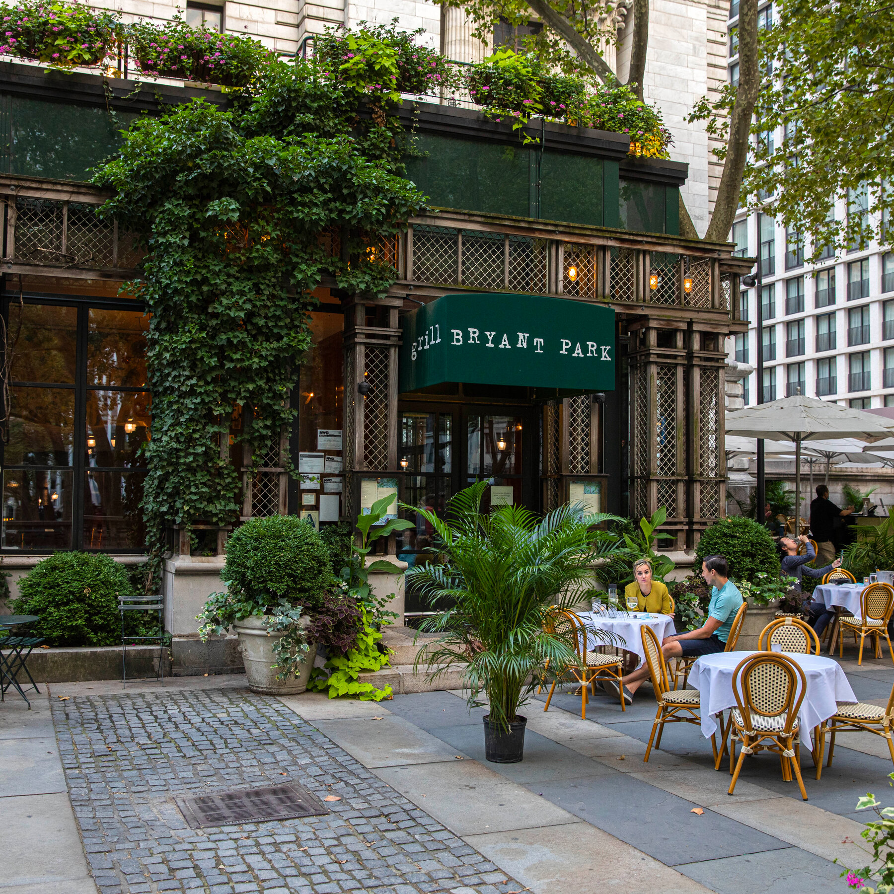 A Restaurant That Helped Change Bryant Park Is Losing Its Lease