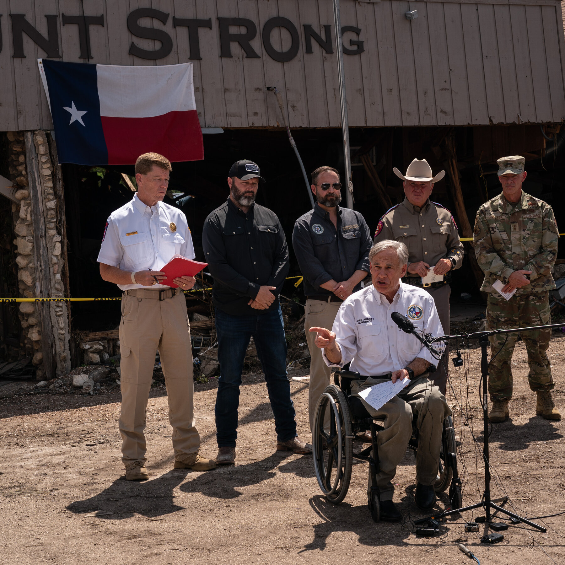 Abbott Asks Lawmakers to Redraw Texas’ Congressional Maps in Special Session