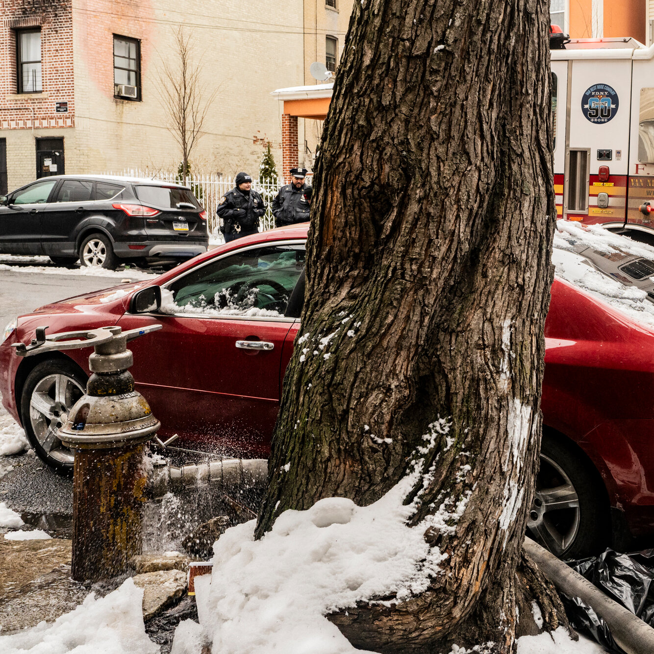After 3 Die in Fires, Officials Urge Drivers Not to Block Hydrants