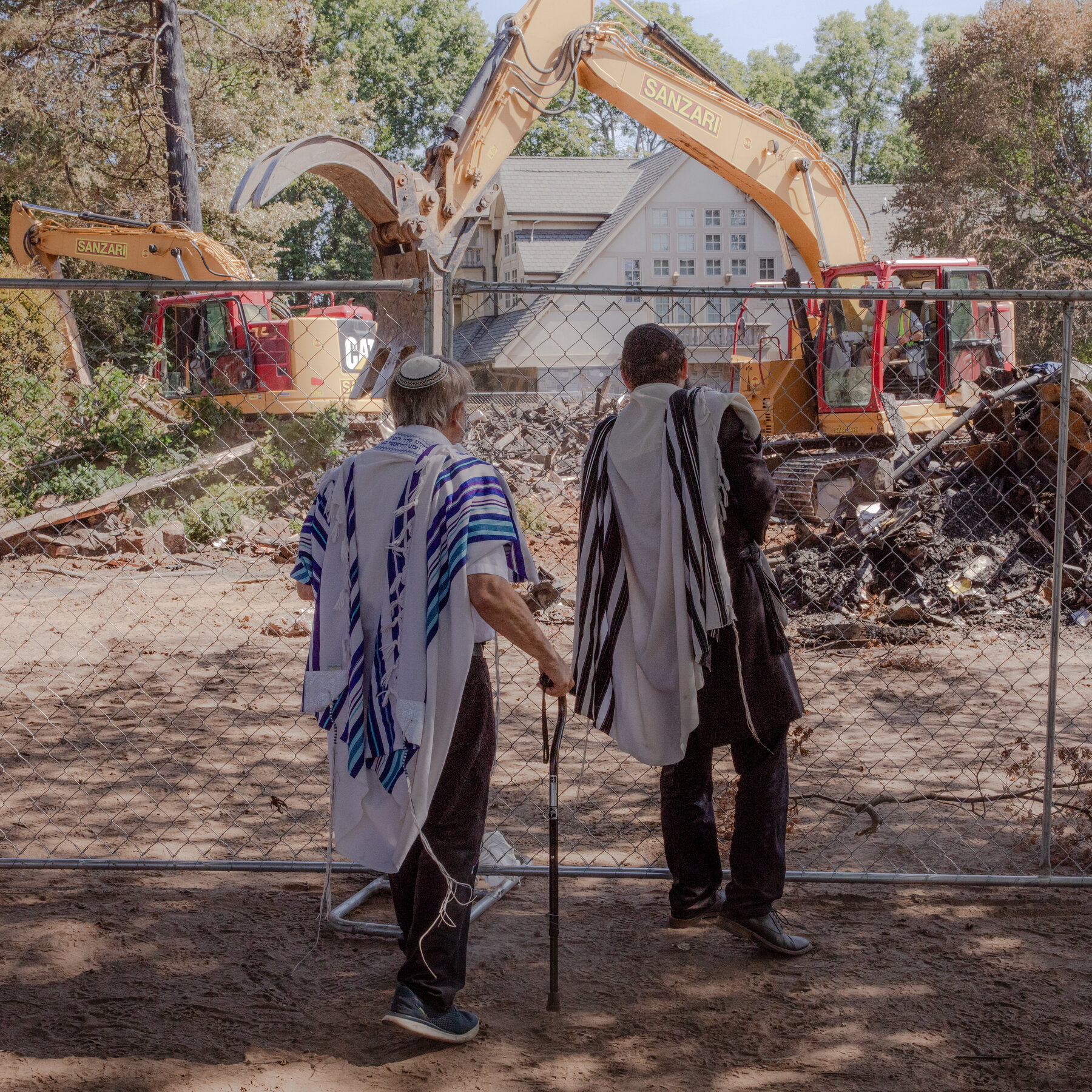 After Synagogue Fire in Rutherford, Congregants Gather for Shabbat Services