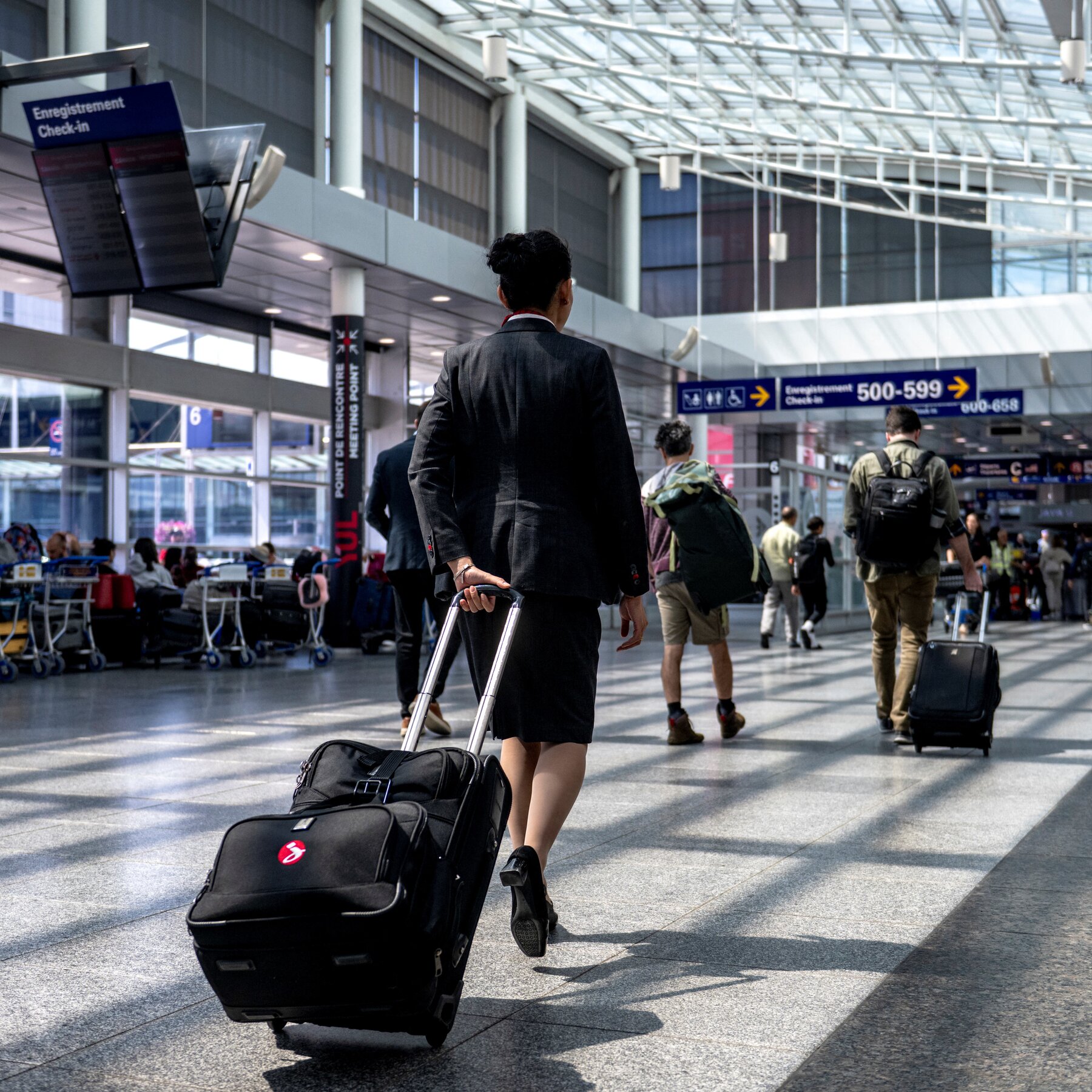 Air Canada Flight Attendants Overwhelmingly Reject Proposed Contract