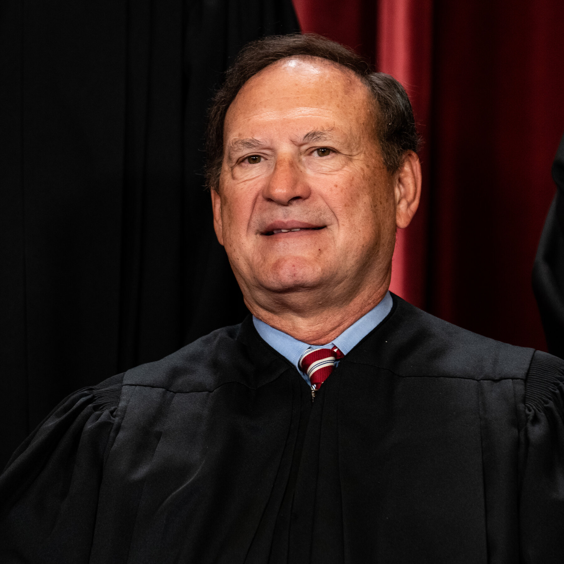 Alito Releases Dissent in Supreme Court Decision Blocking Deportations