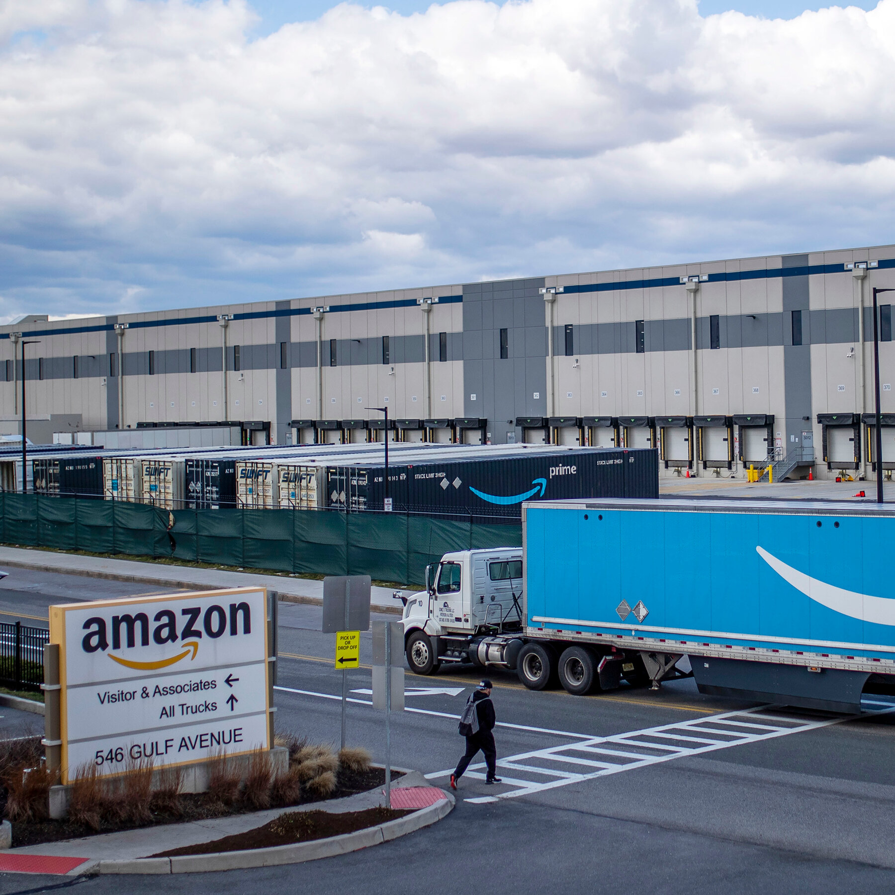 Amazon Drivers at Seven Distribution Centers Walk Out