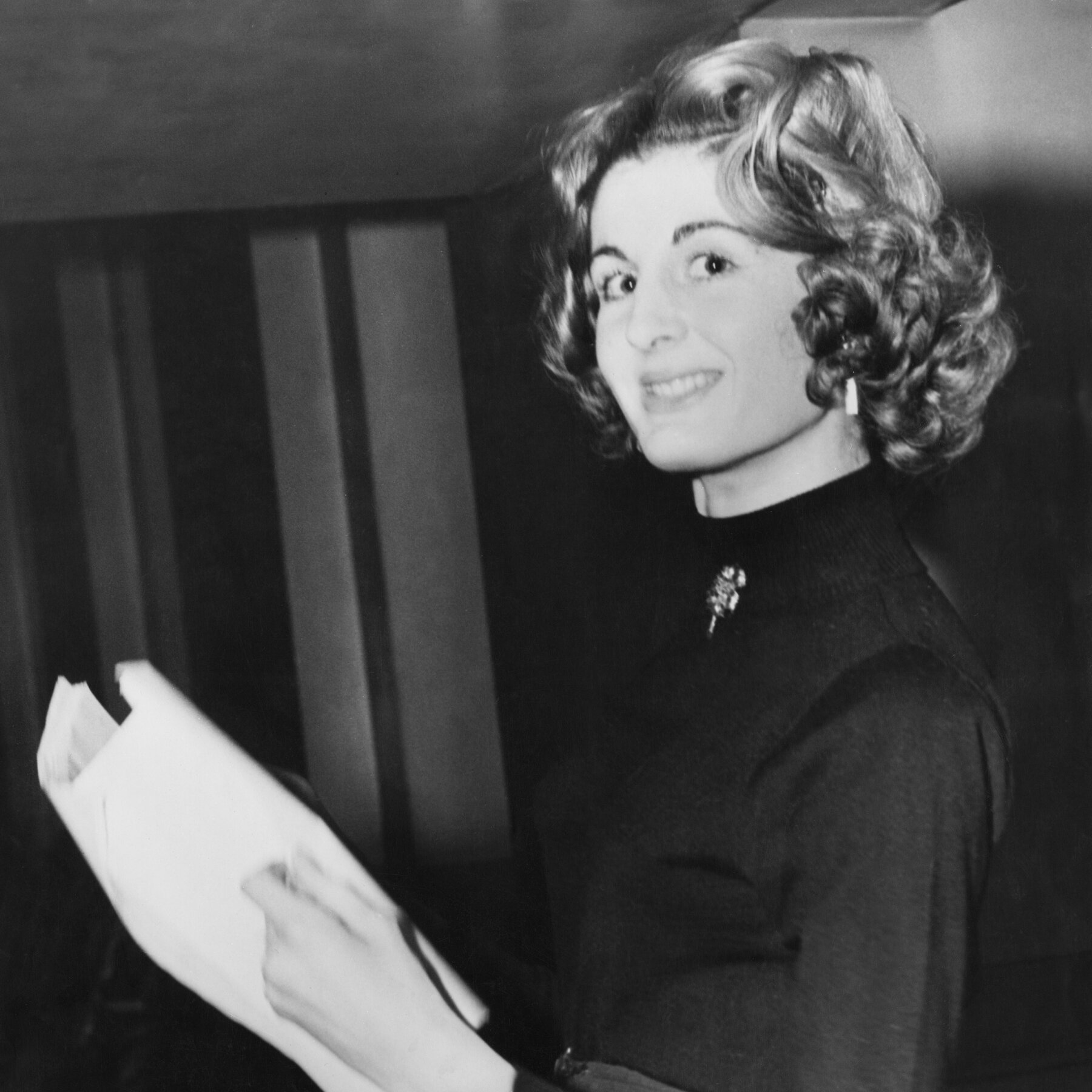 Annabel Goldsmith, a Queen of British High Society, Dies at 91