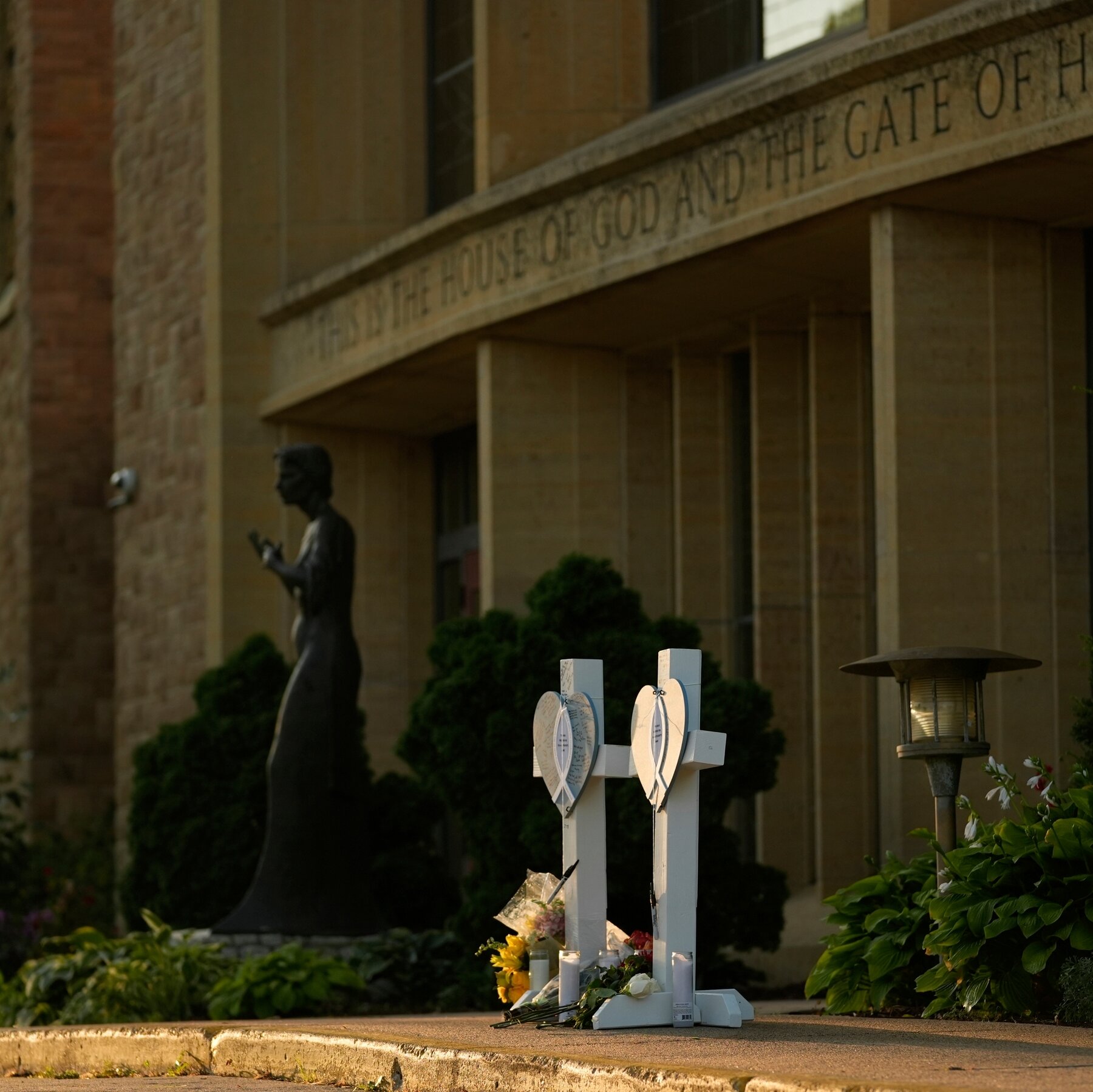Annunciation Catholic Church Reels From Deadly Minneapolis Shooting
