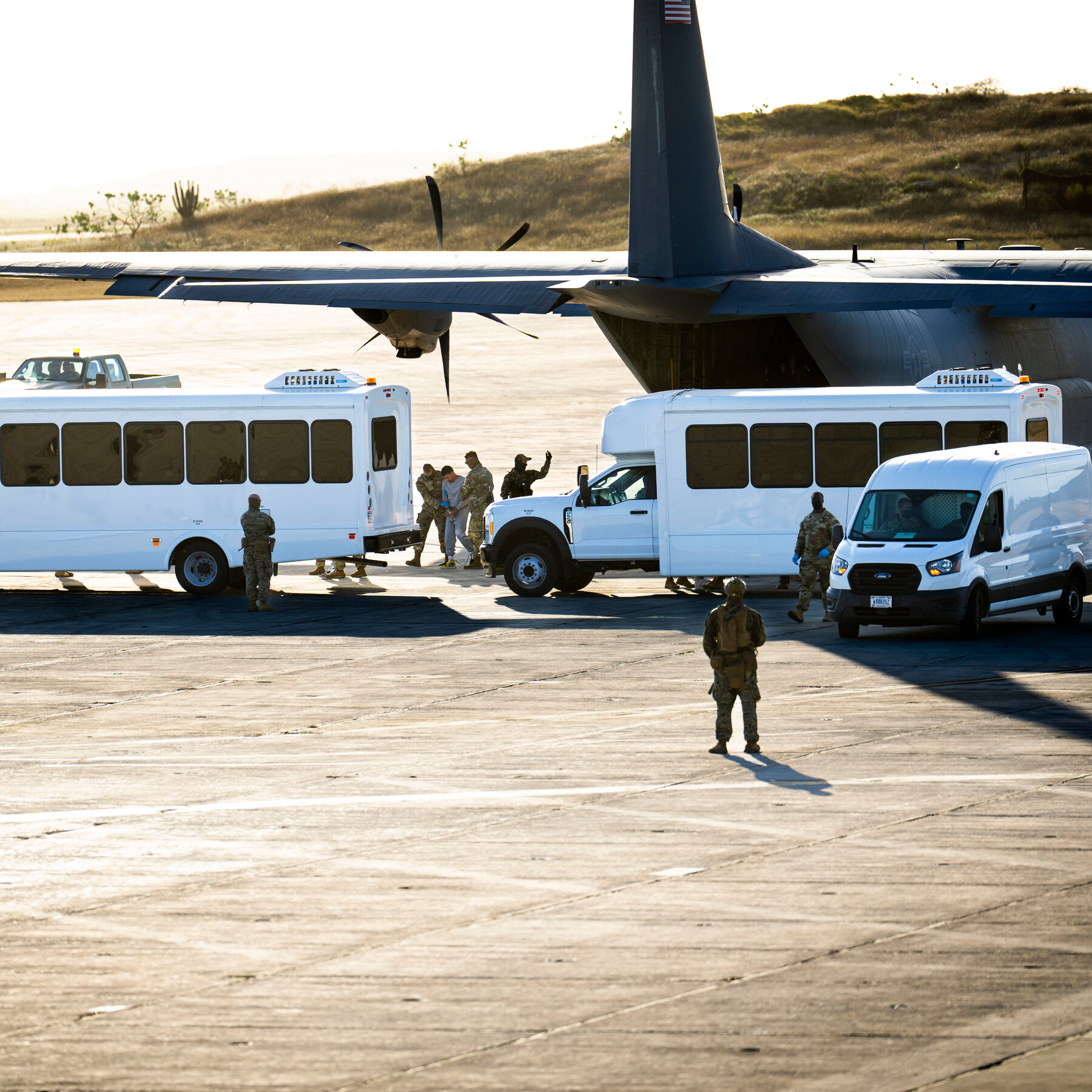 Another Dozen Migrants Are Transferred to Guantánamo