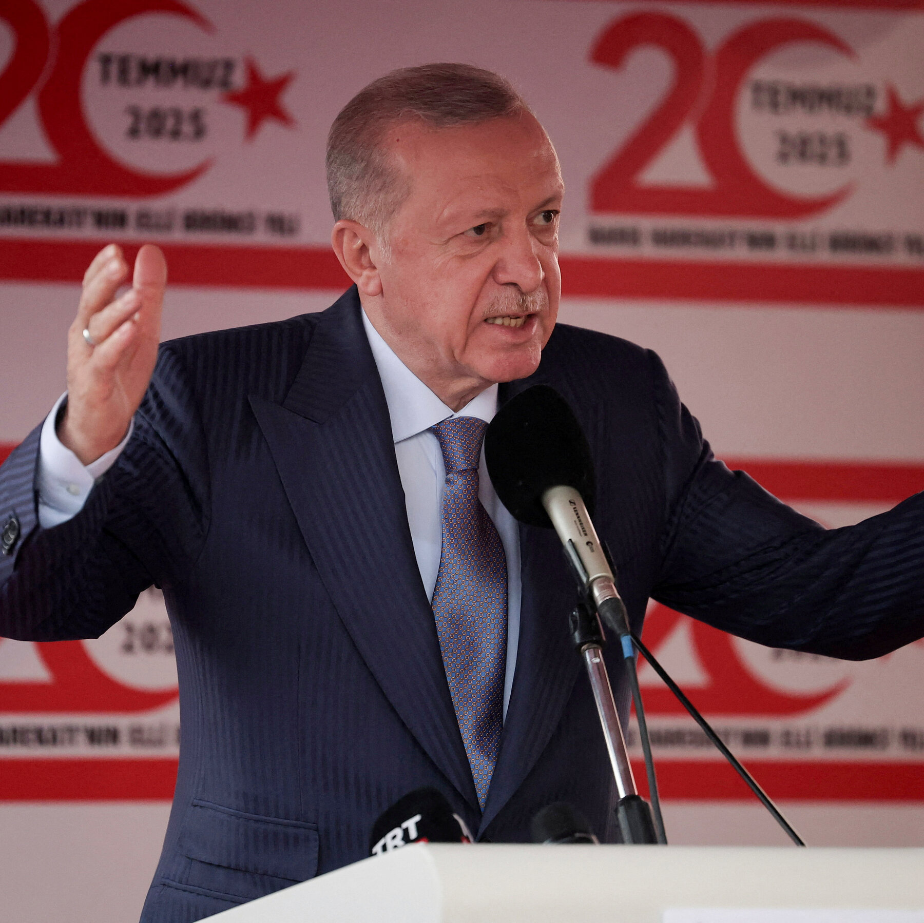 Arrests in Turkey Silence Erdogan’s Rivals, Opposition Says