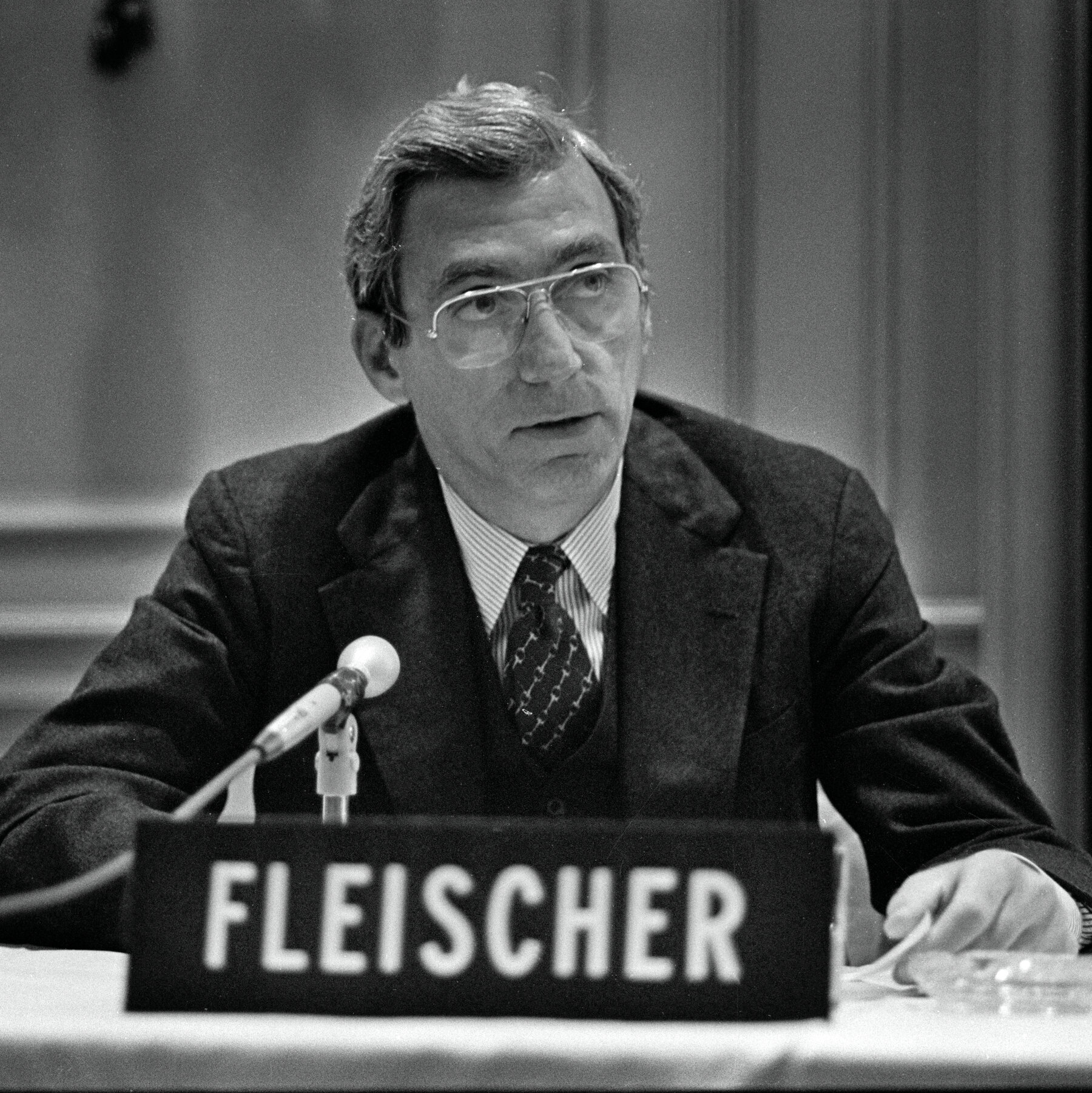 Arthur Fleischer Jr., Veteran Corporate Takeover Lawyer, Dies at 92