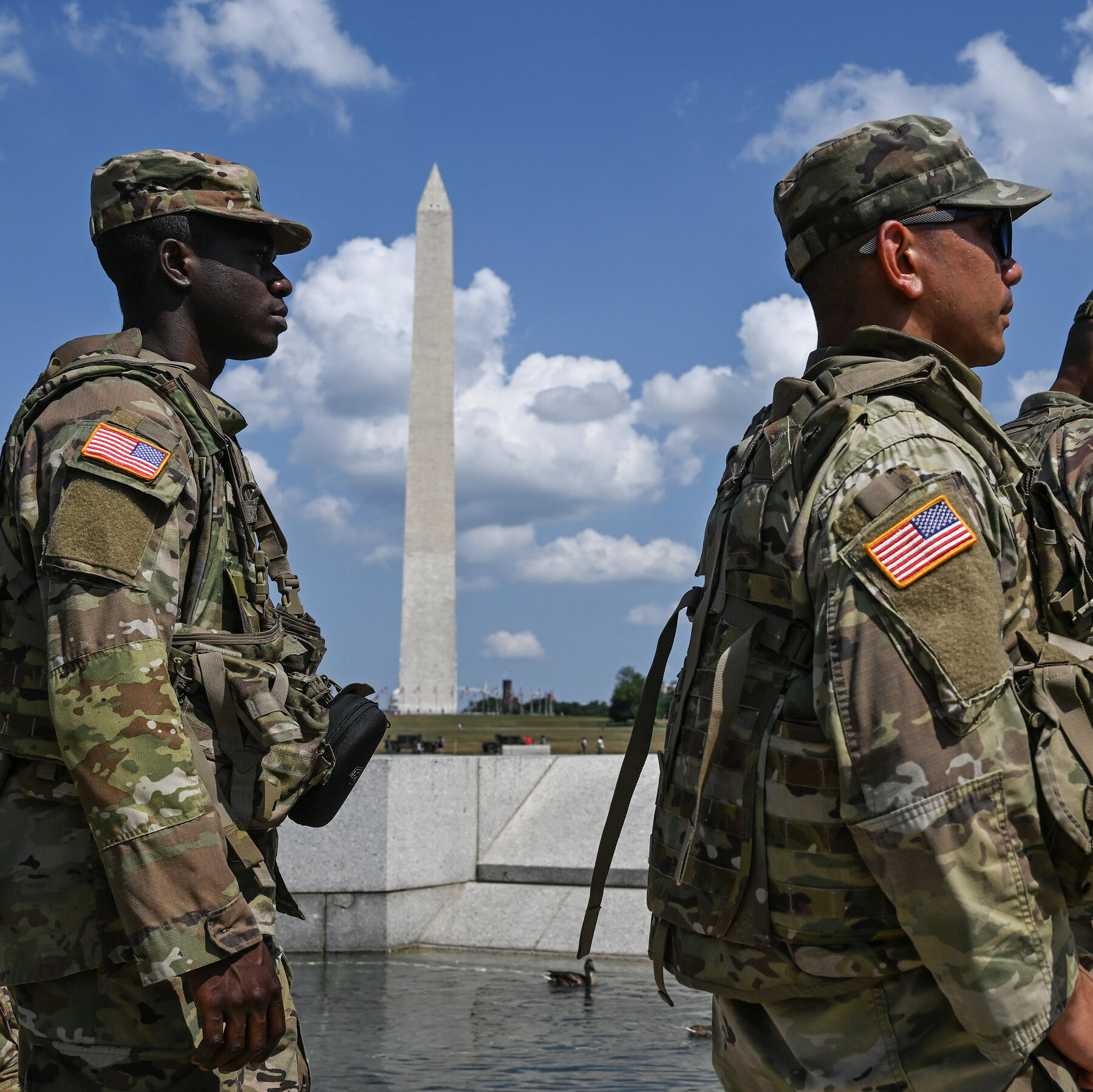 As Troops Walk the Streets, Washington Restaurants Report a Slump