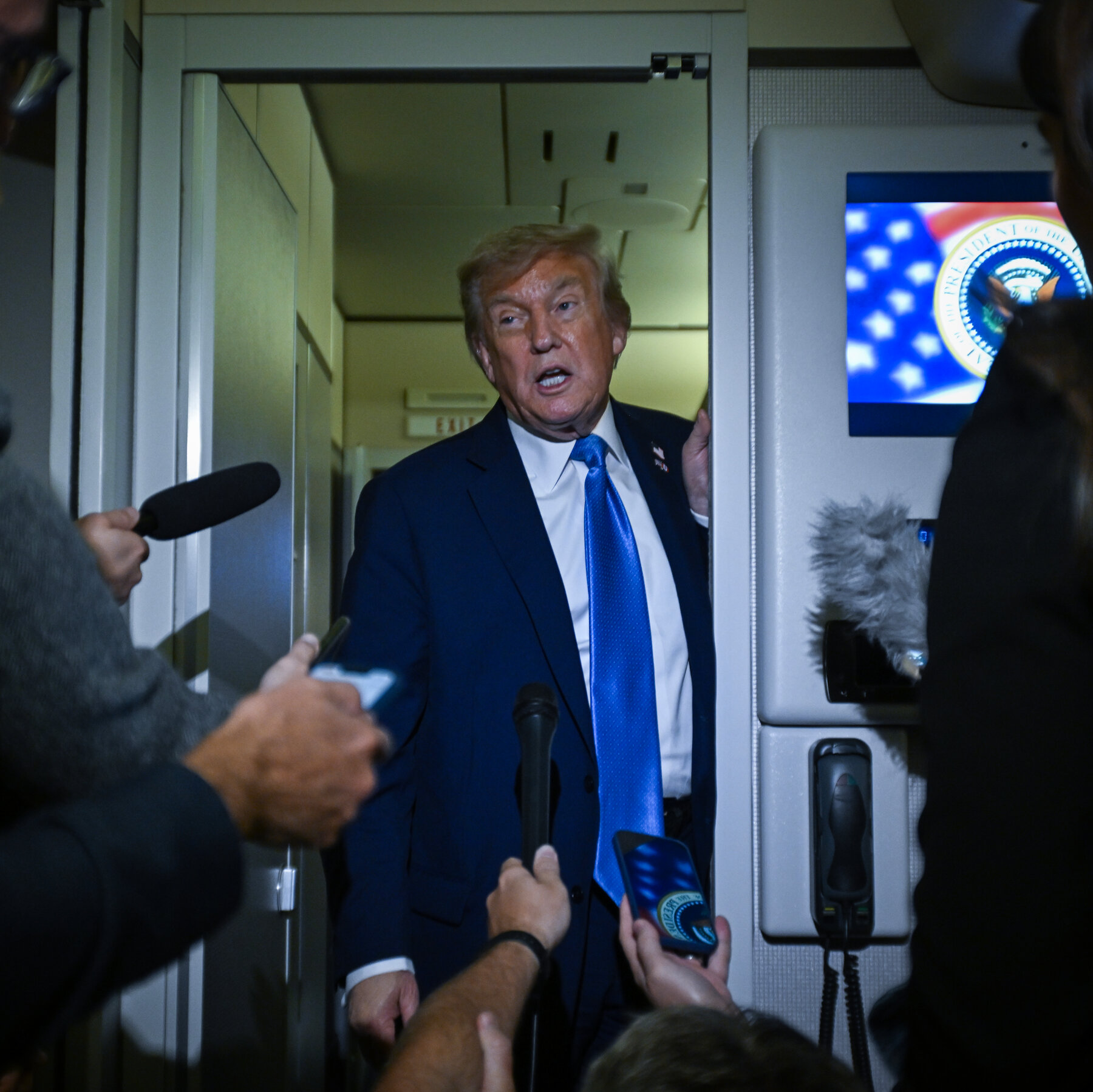 As Trump Pressures Fed, He Seizes on Interest Rate Cuts by Europe and Others