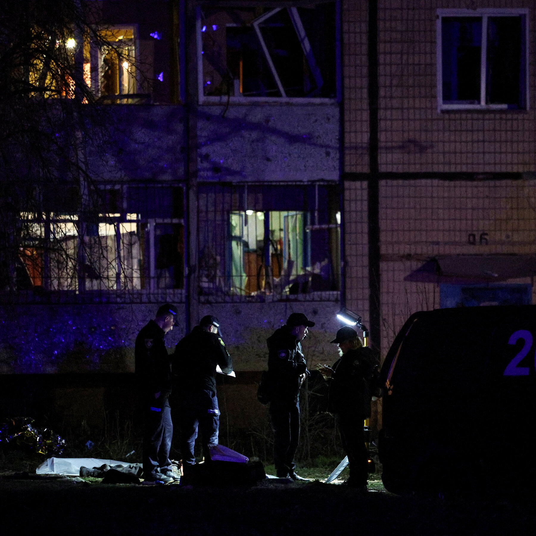 At Least 16 Dead in Russian Strike on Zelensky’s Hometown, Ukraine Says
