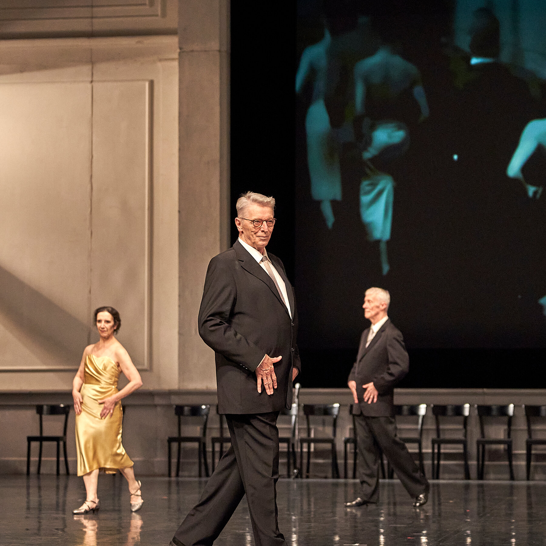 At Theatertreffen Festival, Bodies Do the Talking