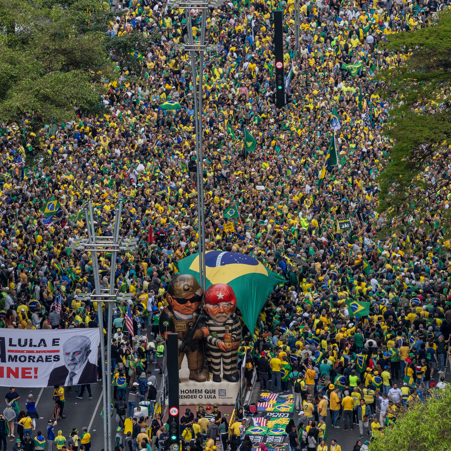 Brazilians Protest as Bolsonaro Coup Trial Nears Verdict