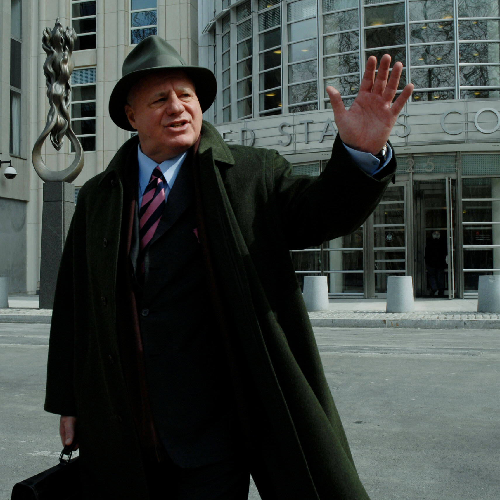 Bruce Cutler, Pugnacious Lawyer for the Mob Boss John Gotti, Dies at 77