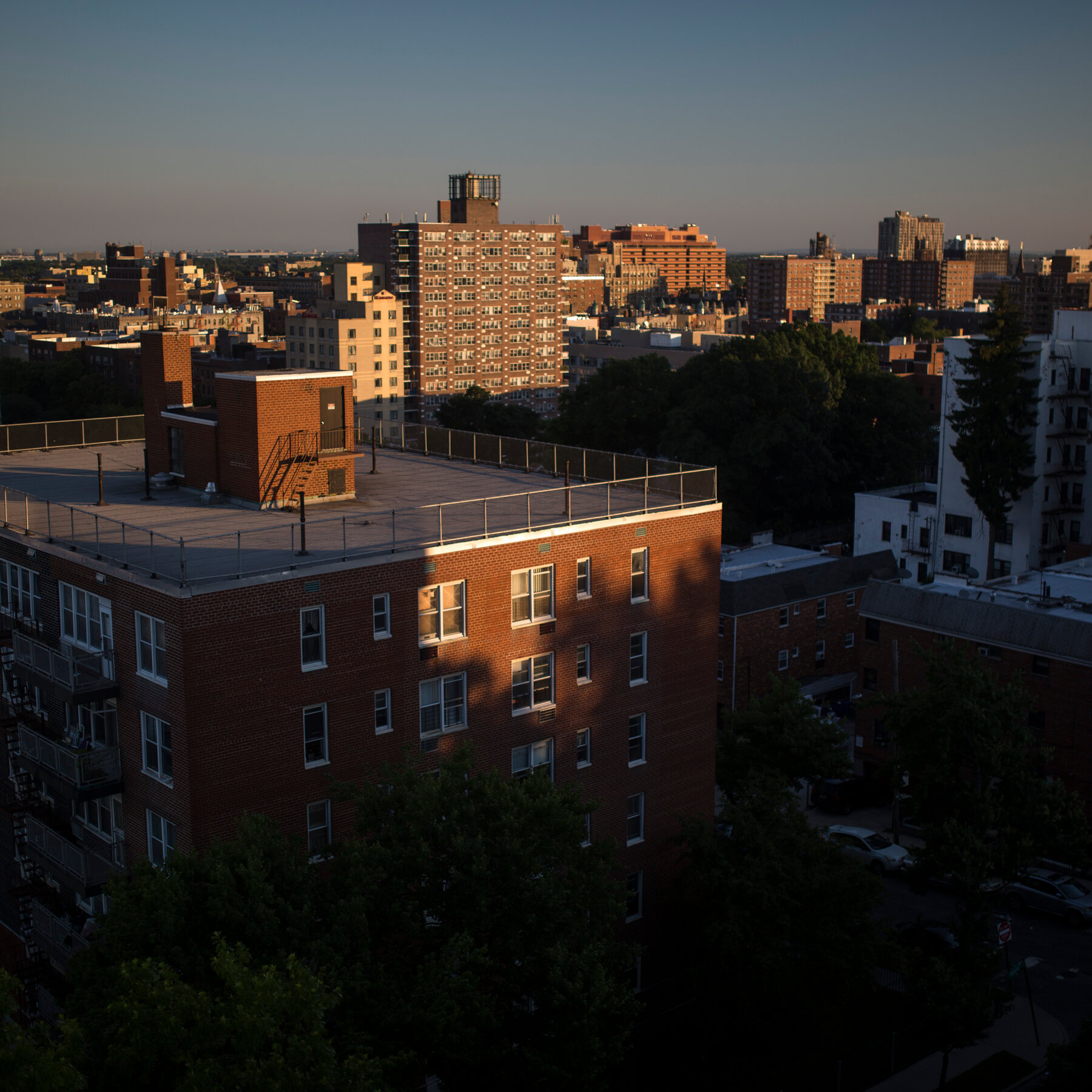Burglars in Disguise. Millions in Jewels Taken. But This Was in Queens.