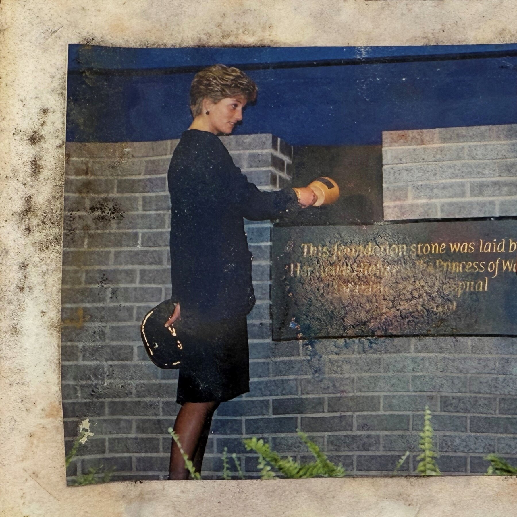 Buried by Princess Diana, Time Capsule Brings Back the ’90s Far Too Soon