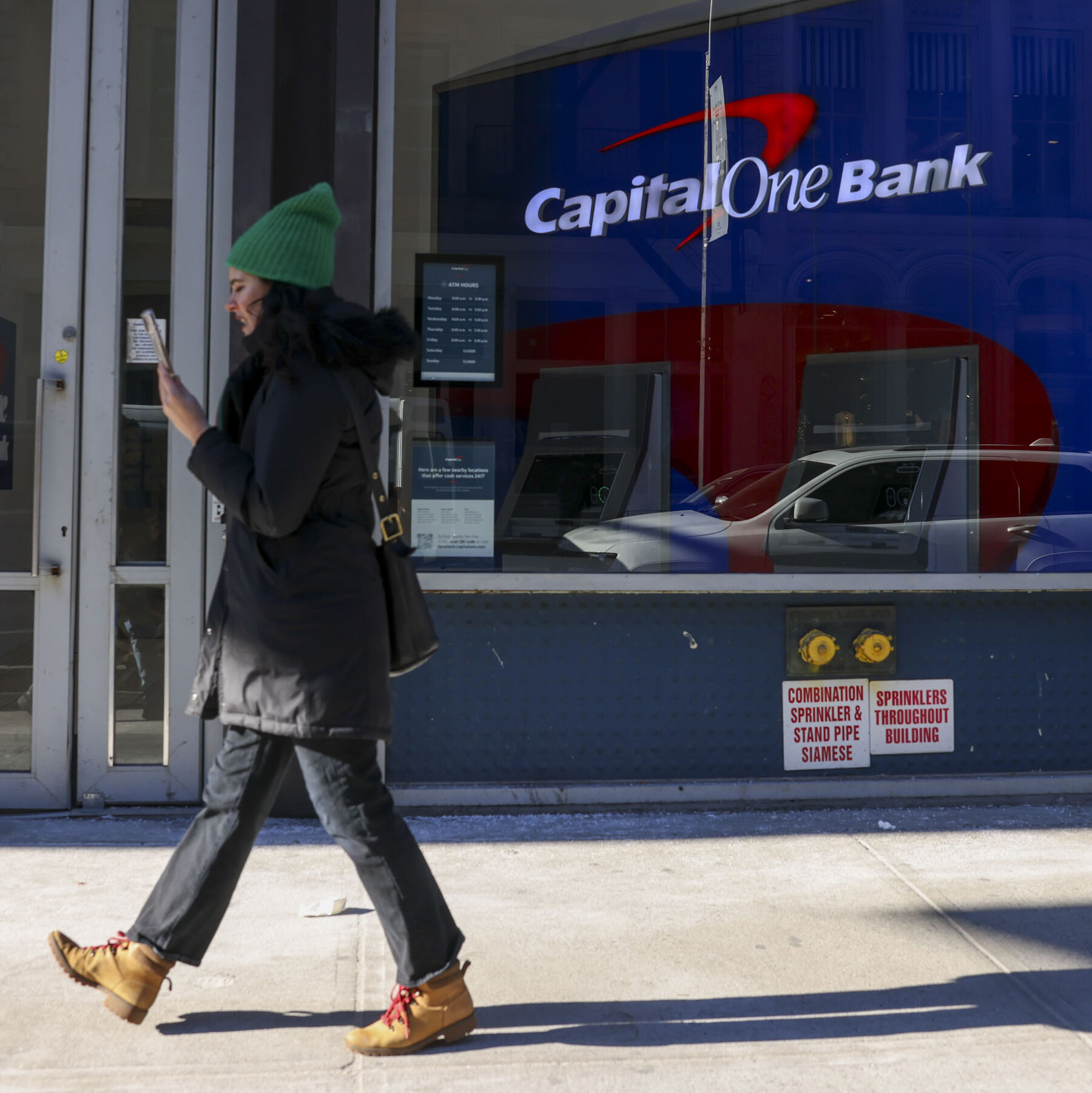 Capital One to Pay $425 Million to Settle Suit Over Savings Accounts