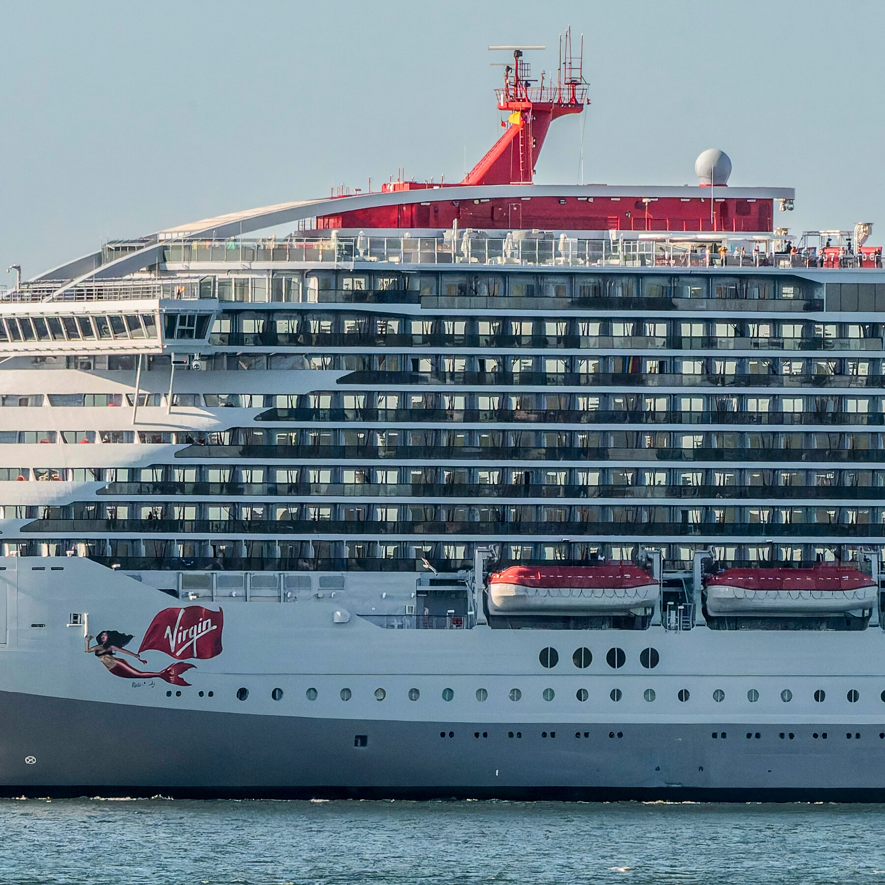 C.E.O. Choked Man Who Danced Barefoot on Cruise Ship, U.S. Says