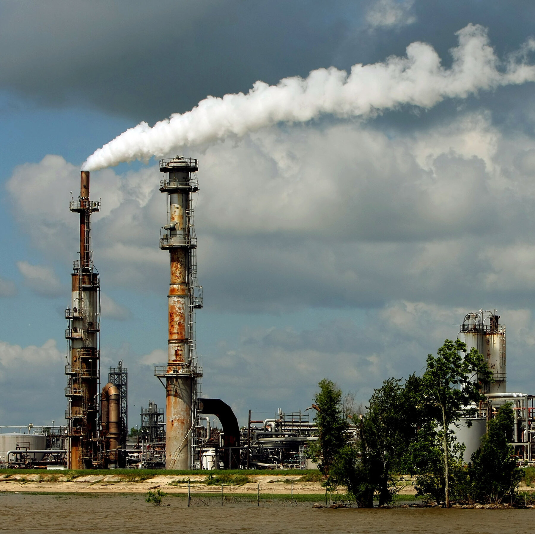 Chevron Must Pay $745 Million for Coastal Damages, Louisiana Jury Rules