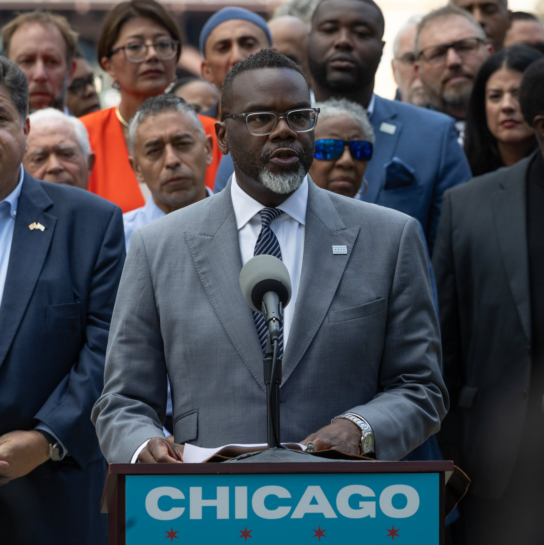 Chicago’s Mayor Rejects Trump’s Plans to Send Troops to His City