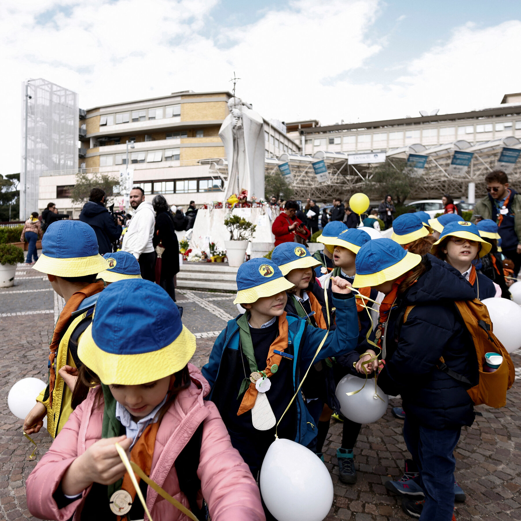 Children Try to Cheer Pope Francis During His Hospital Stay