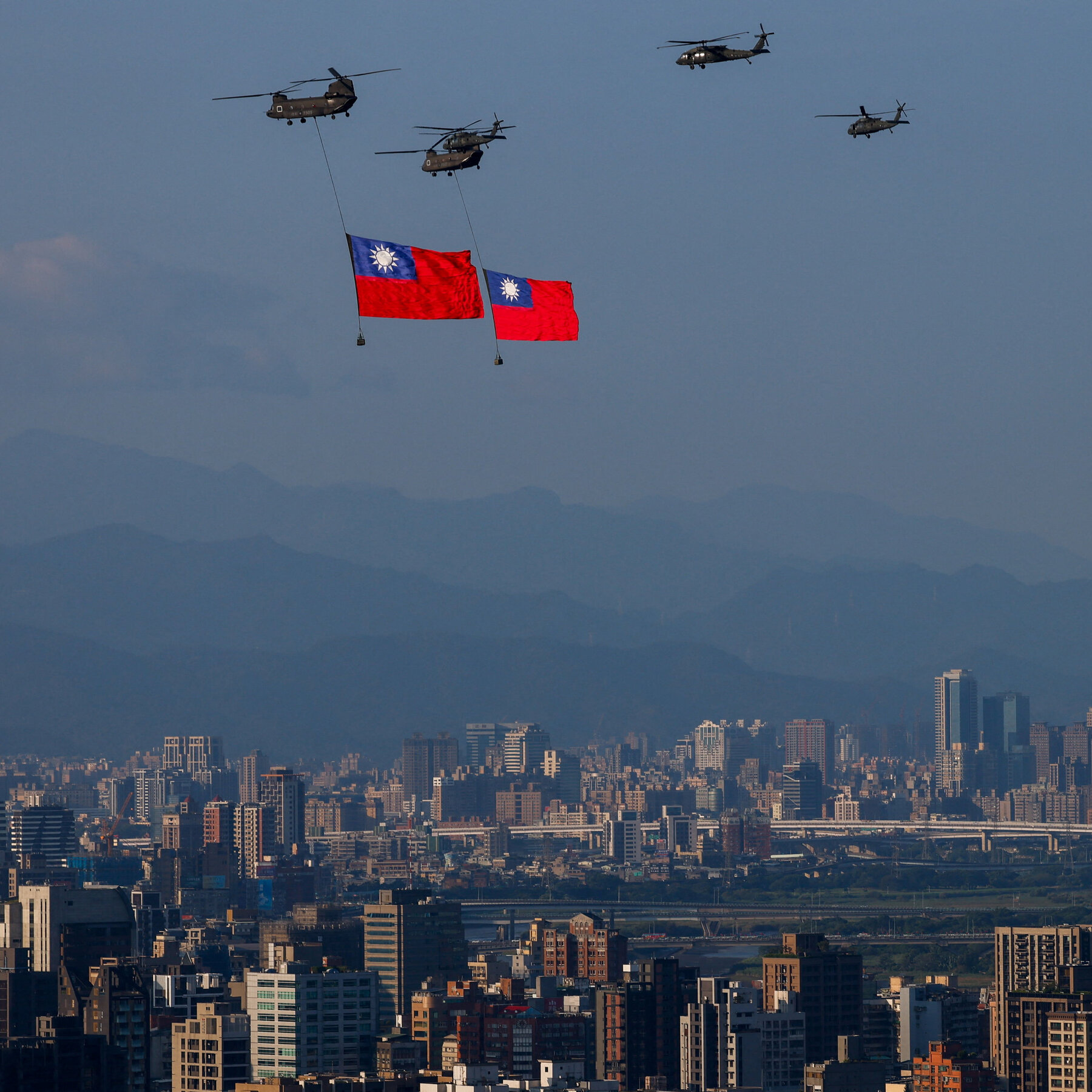 China, Evoking World War II, Urges Europe to Take Its Side Against Japan