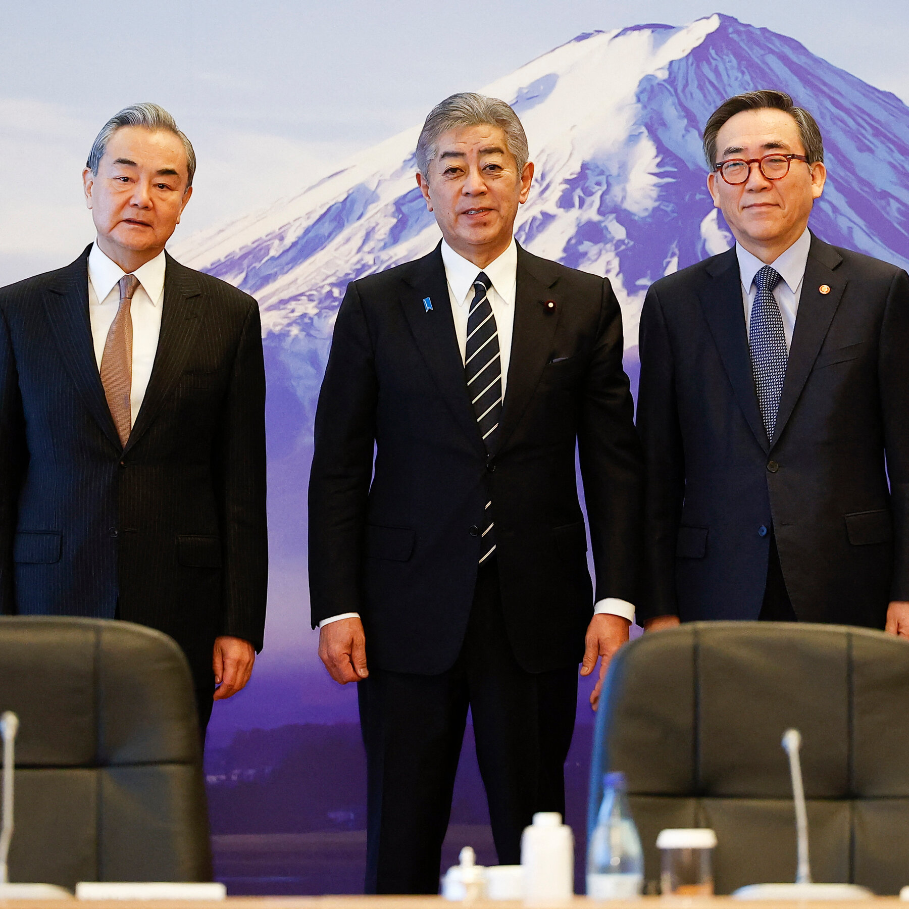 China Is Courting, and Confronting, U.S. Allies Made Uneasy by Trump