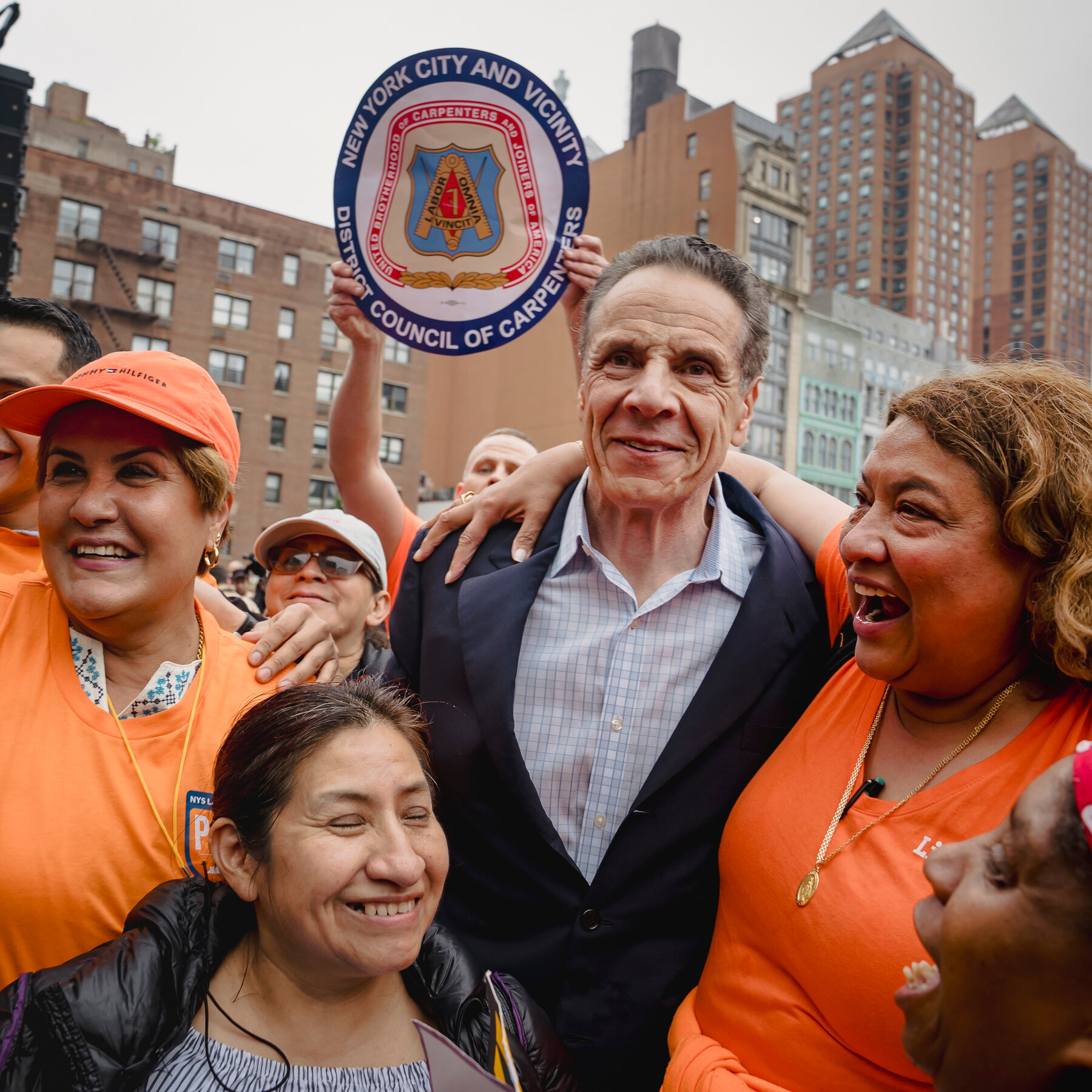 Clyburn Endorses Cuomo, Helping Him Broaden His Appeal to Black Voters