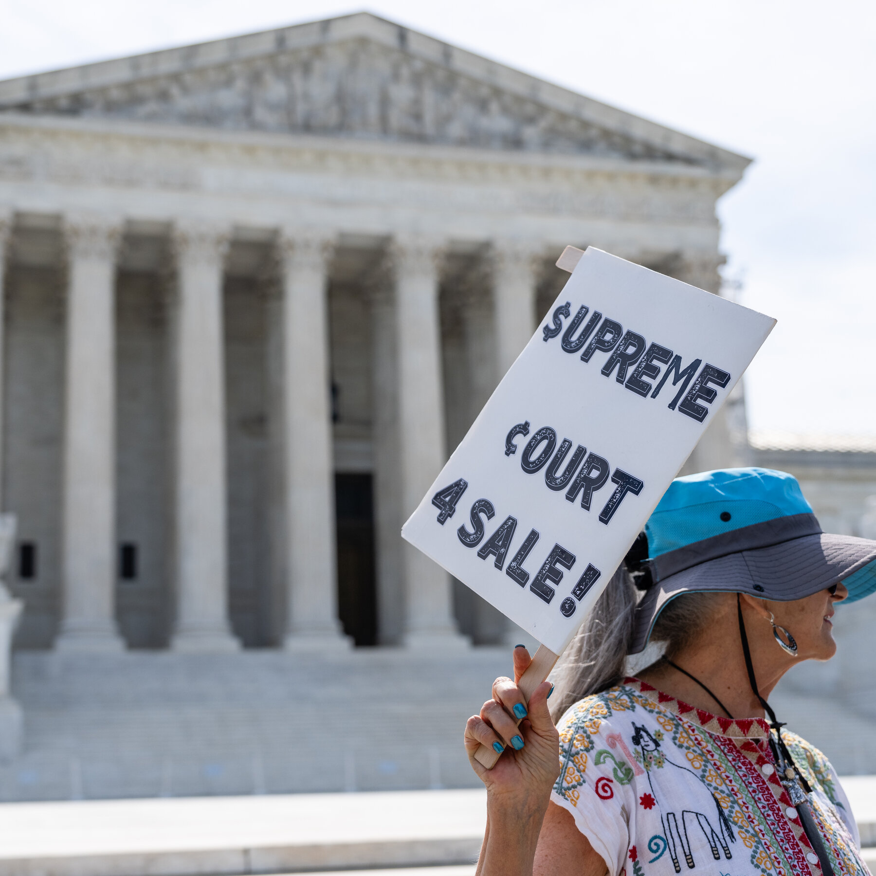 Confidence in U.S. Courts Plummets to Rate Far Below Peer Nations