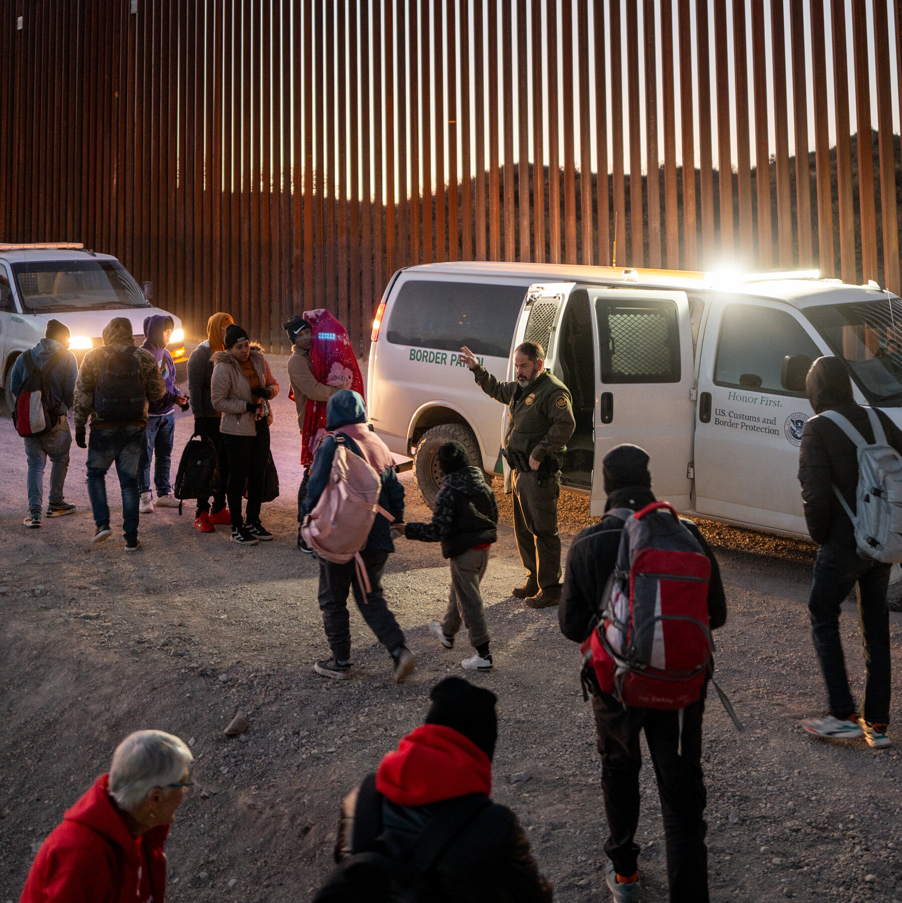 Crackdown Bill Exposes Democratic Rift on Immigration as Trump Takes Power