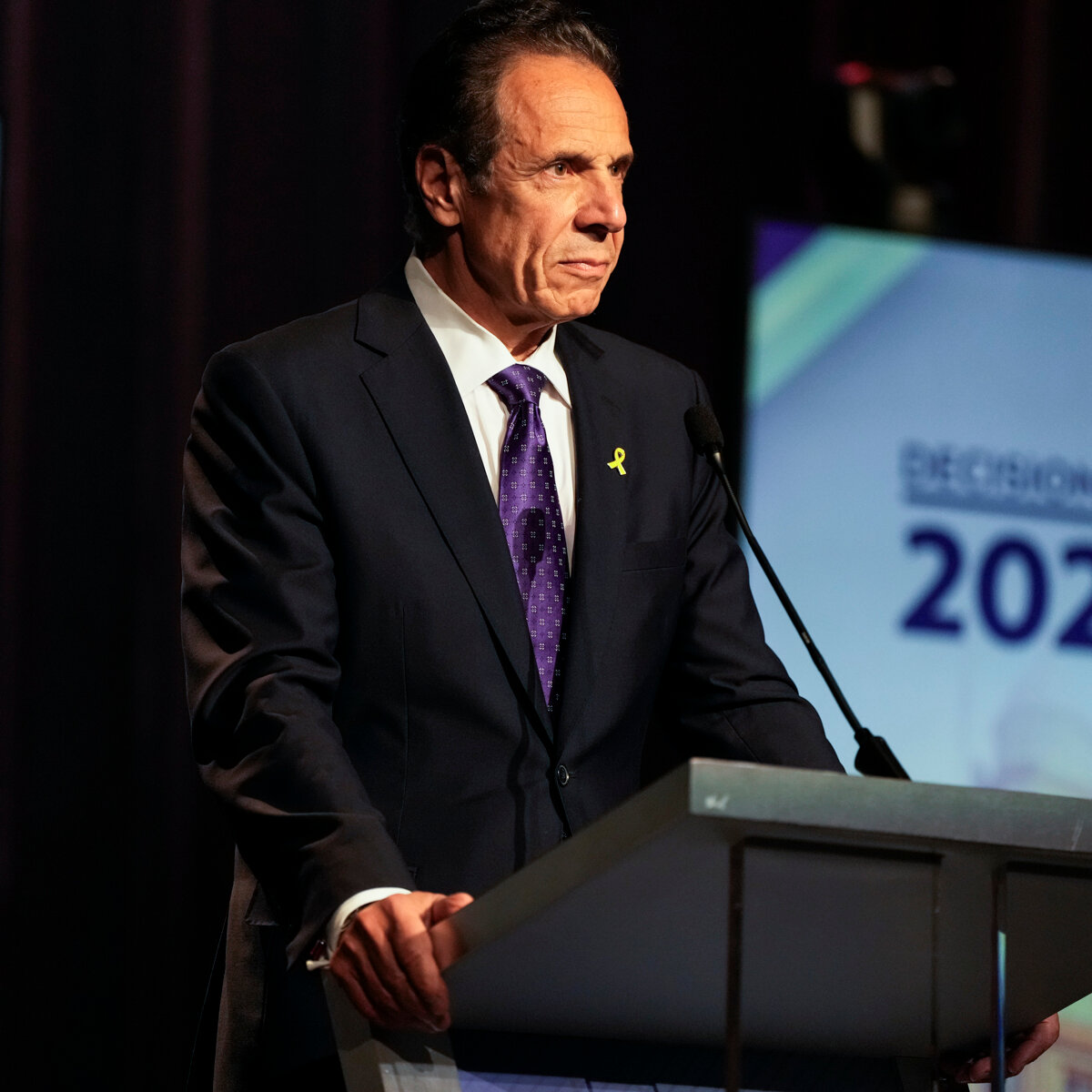 Cuomo Looks for a Debate Night Spark in Hopes of Catching Mamdani