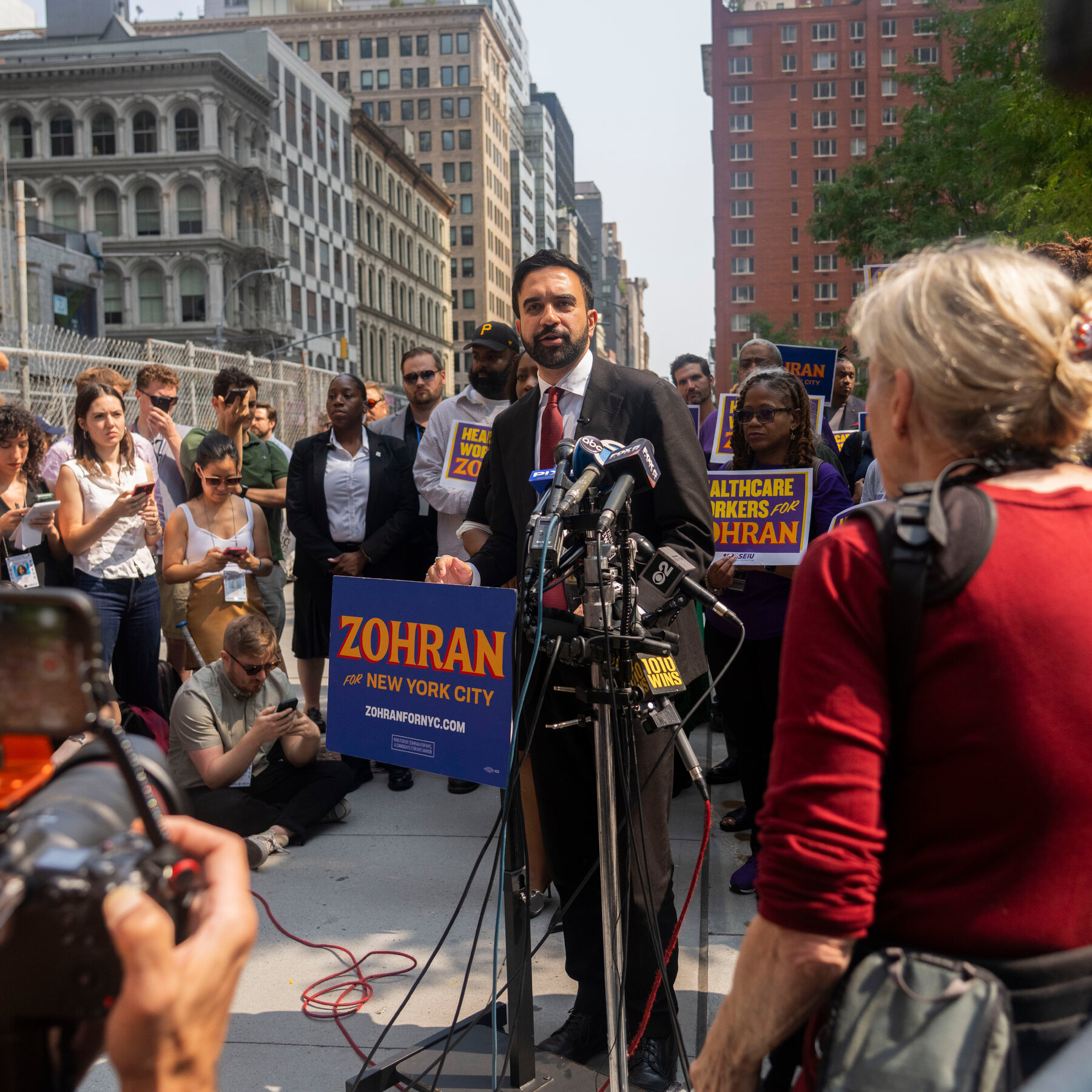 Cuomo Opens Line of Attack Over Mamdani’s Rent-Stabilized Apartment