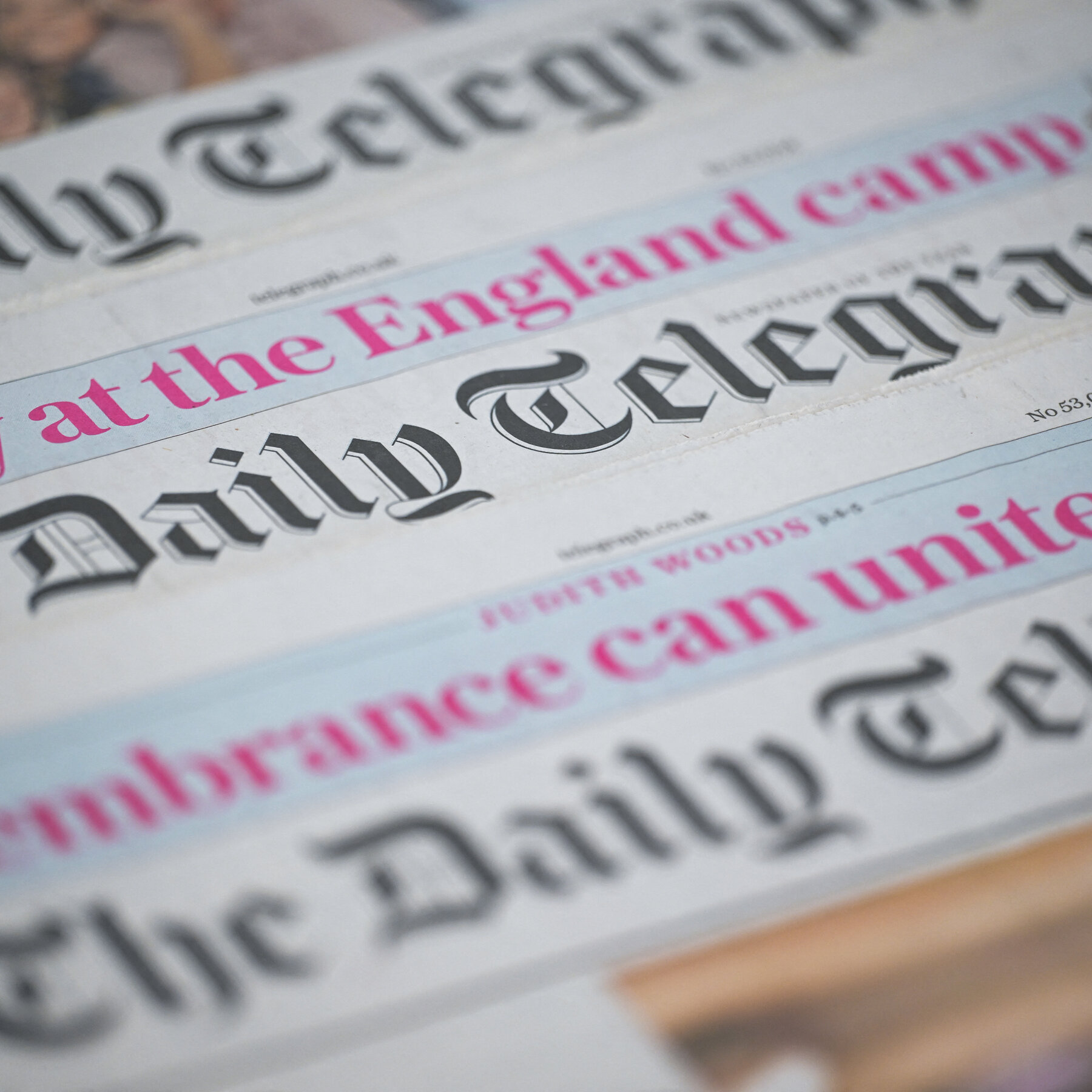 Daily Mail Owner Agrees to Buy The Telegraph, Consolidating Right-Leaning Media in Britain
