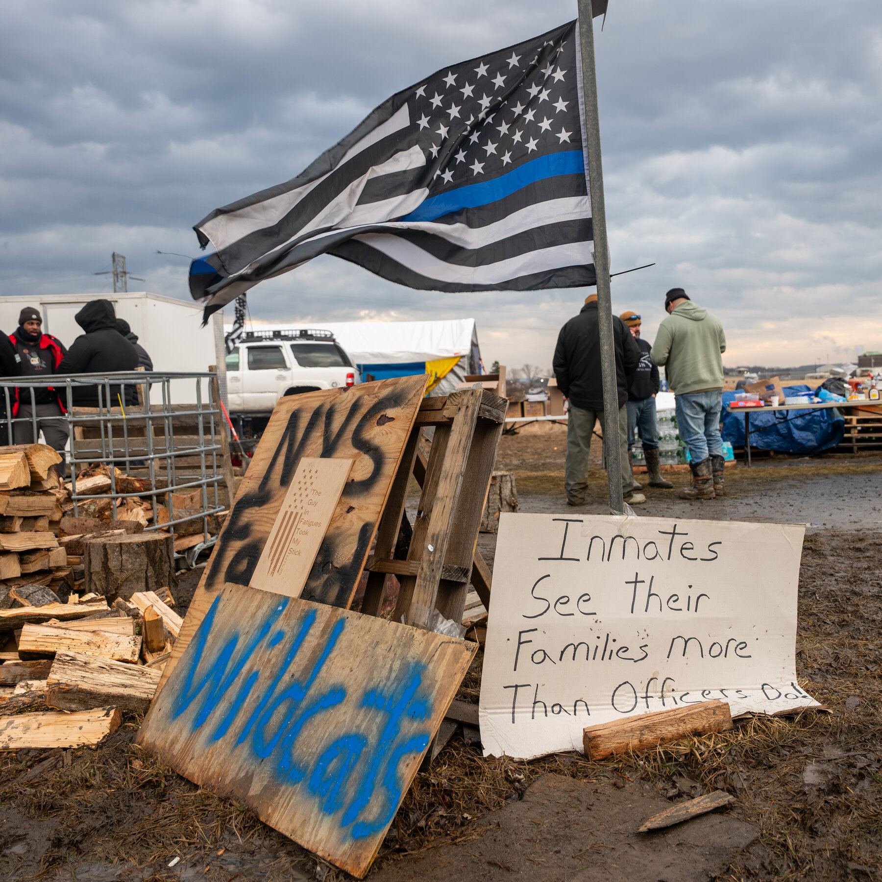Deal Struck to End N.Y. Corrections Officers’ Strike, Governor Says