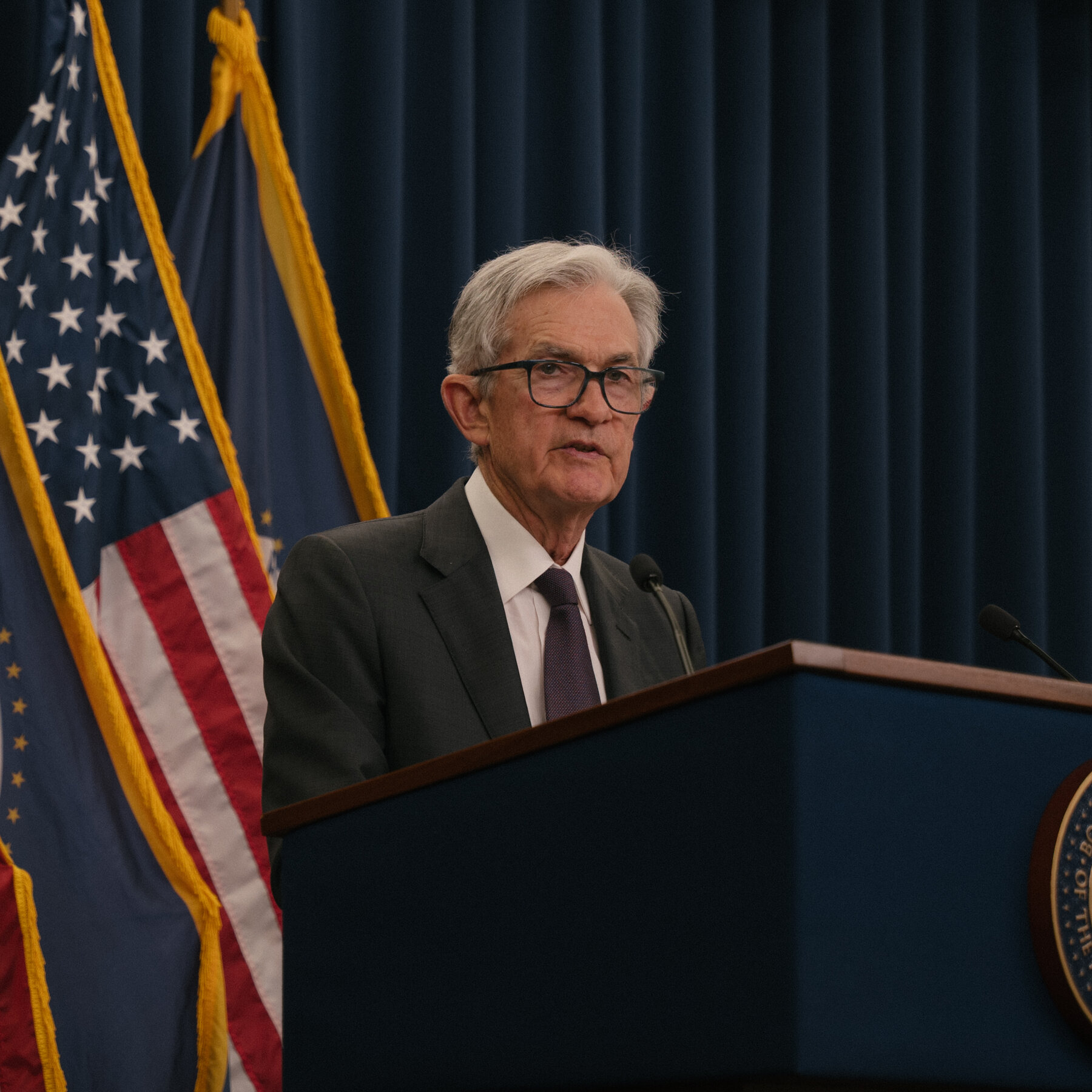 December Rate Cut in Doubt as Fed Fault Lines Deepen, Minutes Show